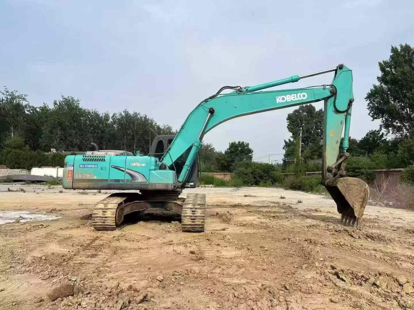 Buy Kobelco SK250 Used Excavator / 2