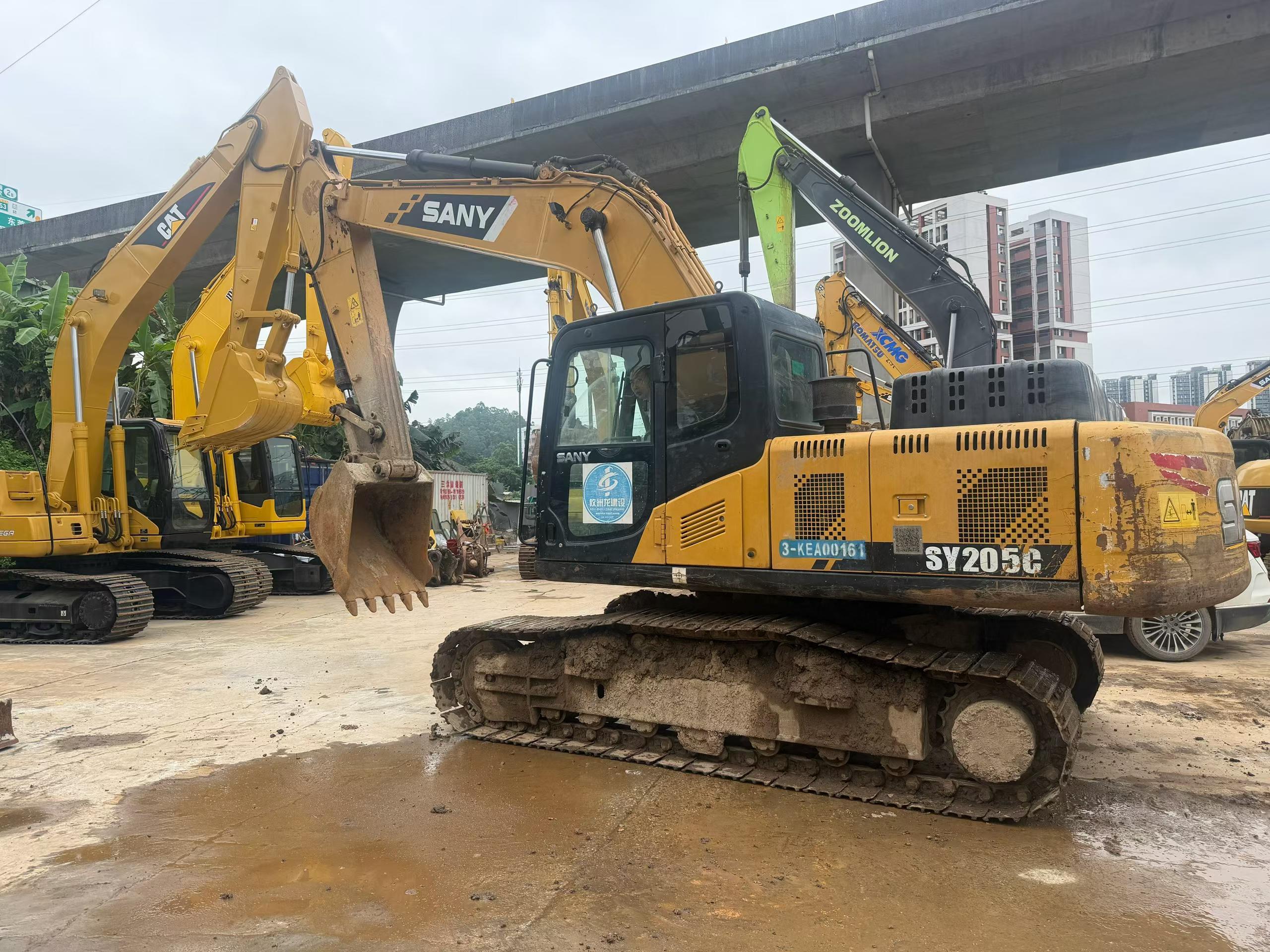 Buy Sany SY205C Used Excavator / 2