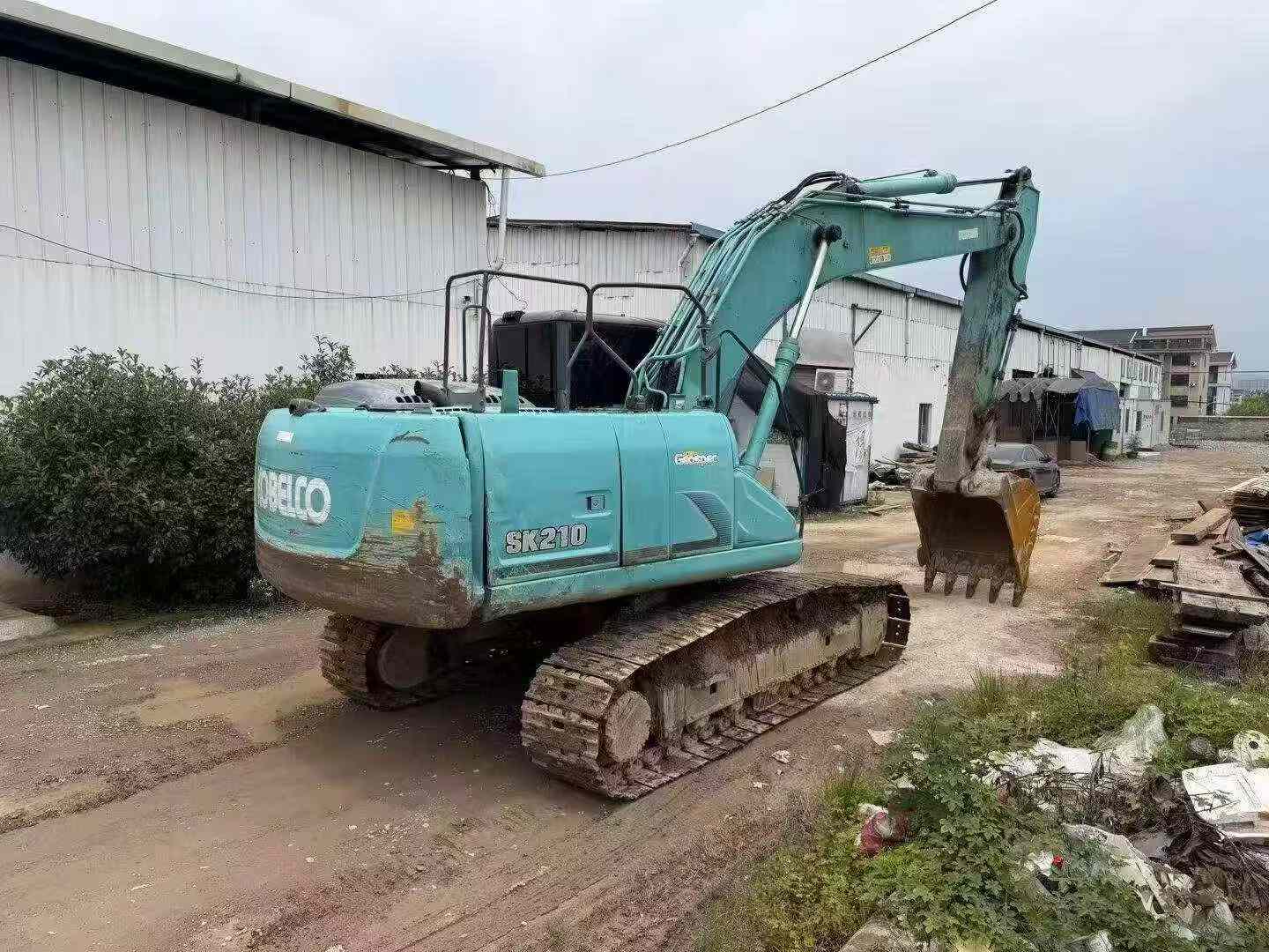 Buy Kobelco SK200 Used Excavator / 3
