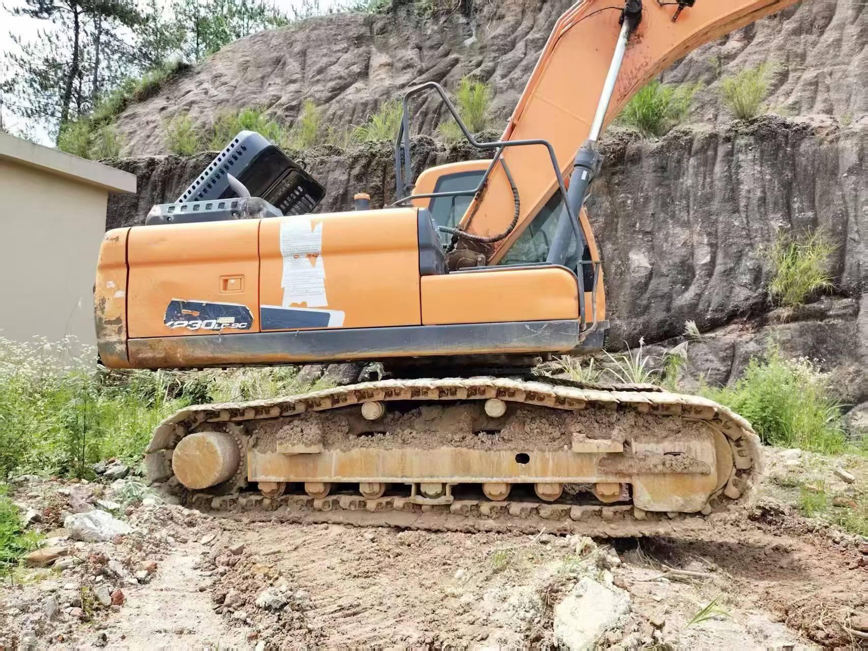 Buy Doosan DH215-7 Used Excavator / 2
