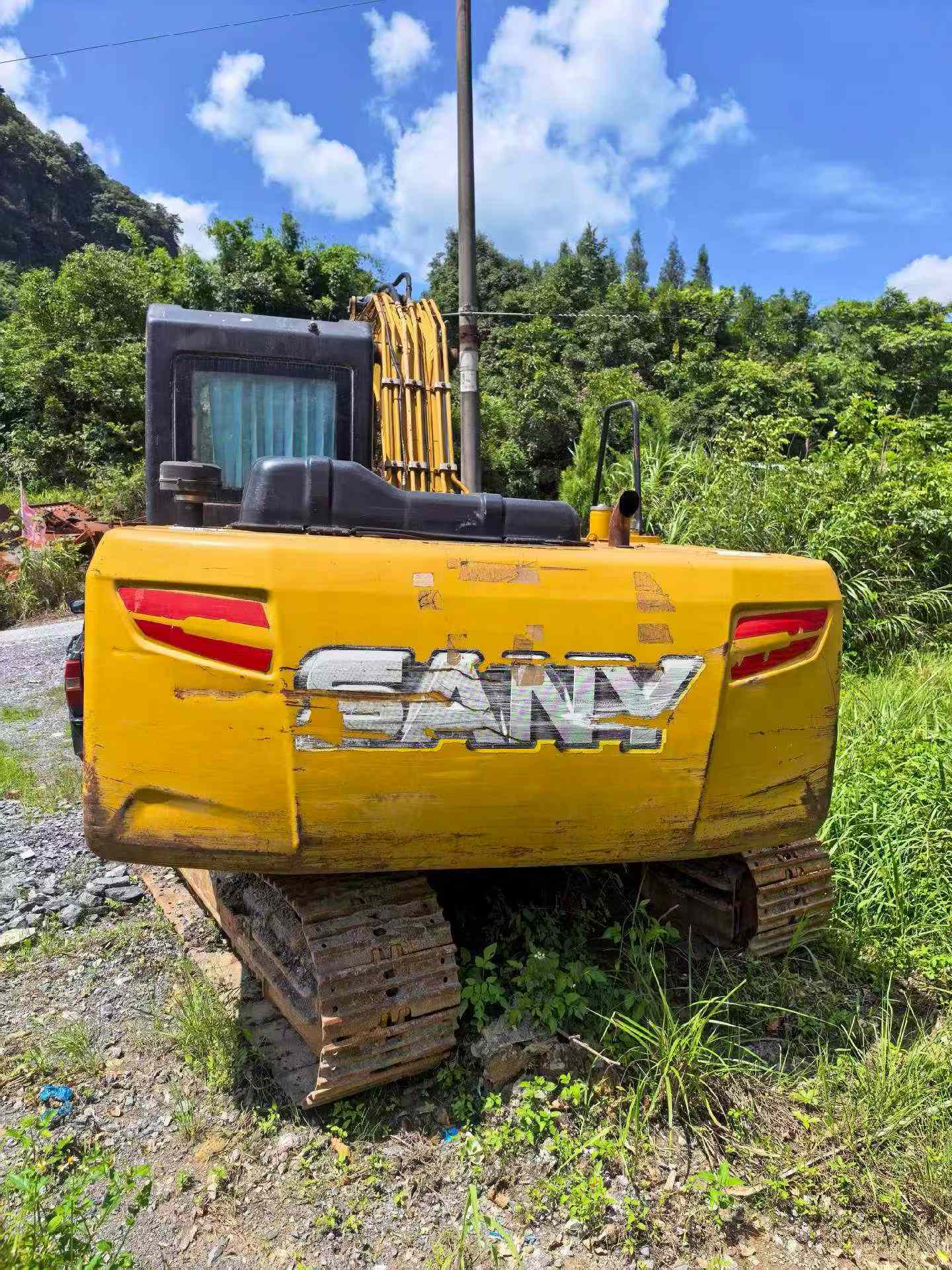 Buy Sany SY135 Used Excavator / 2