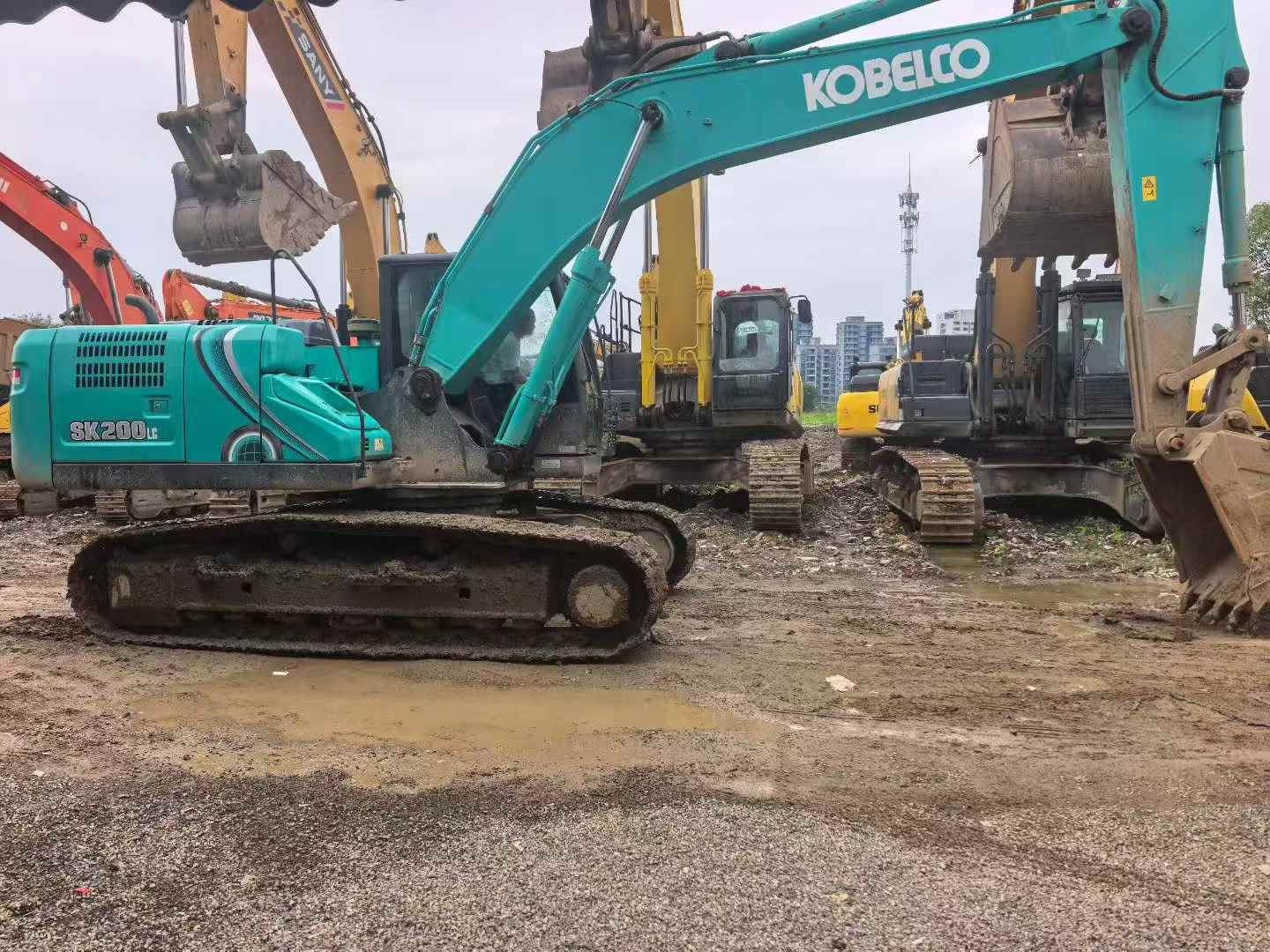 Buy Kobelco SK200 Used Excavator / 8