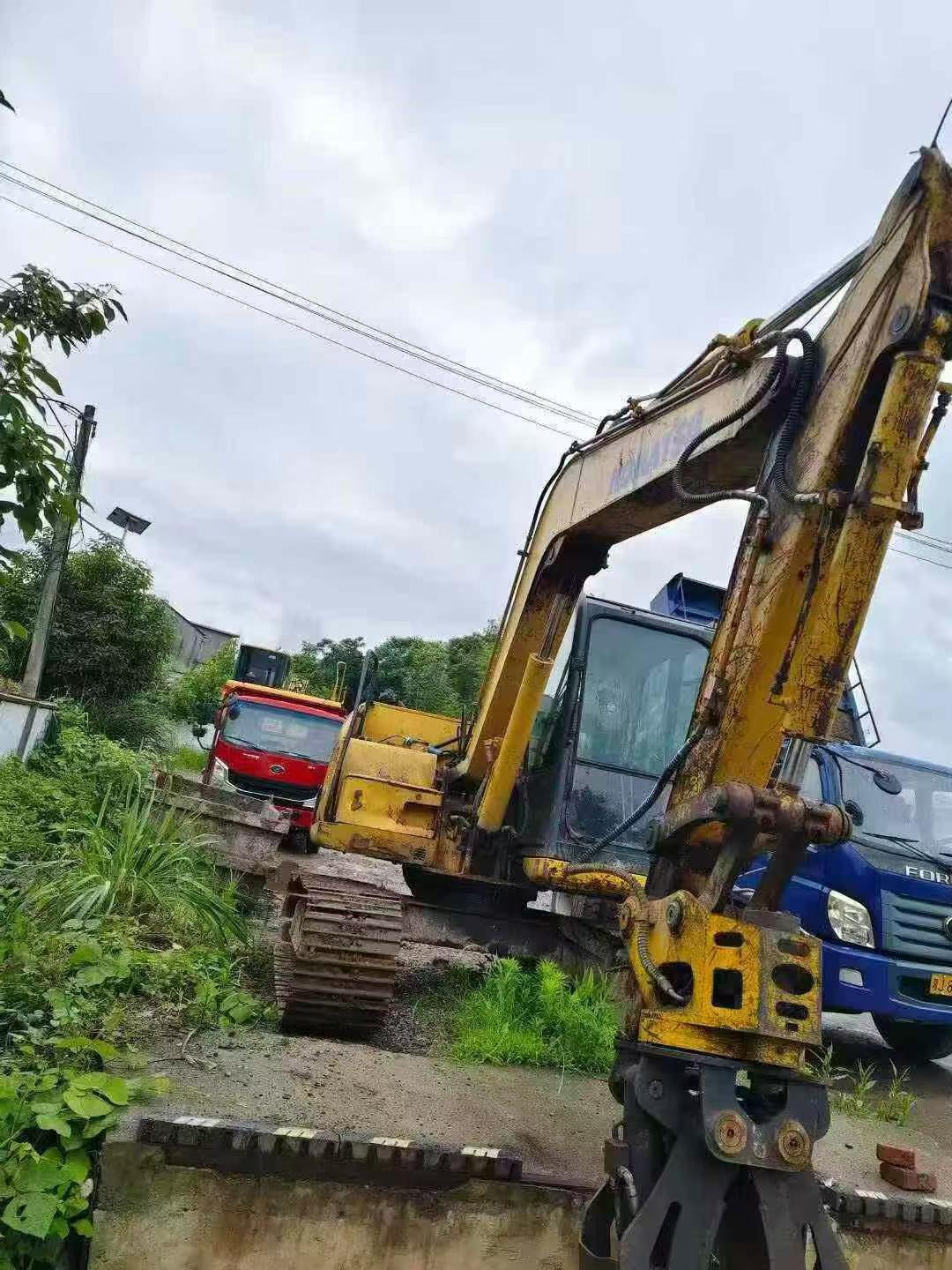 Buy Komatsu PC60-8 Used Excavator / 6