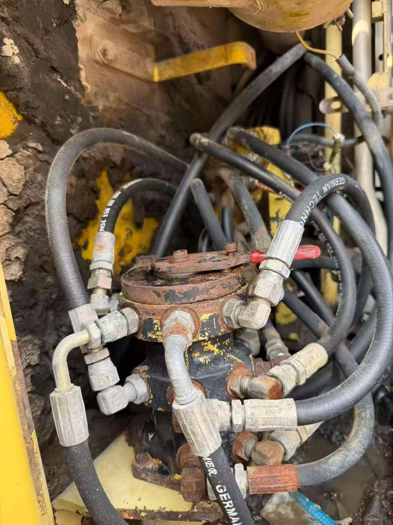 Buy Komatsu PC120-6 Used Excavator / 9