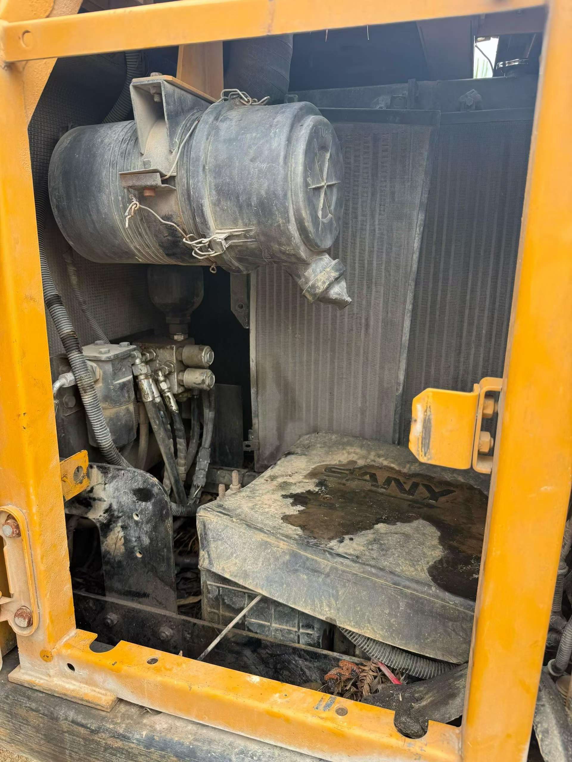 Buy Sany SY75 Used Excavator / 9