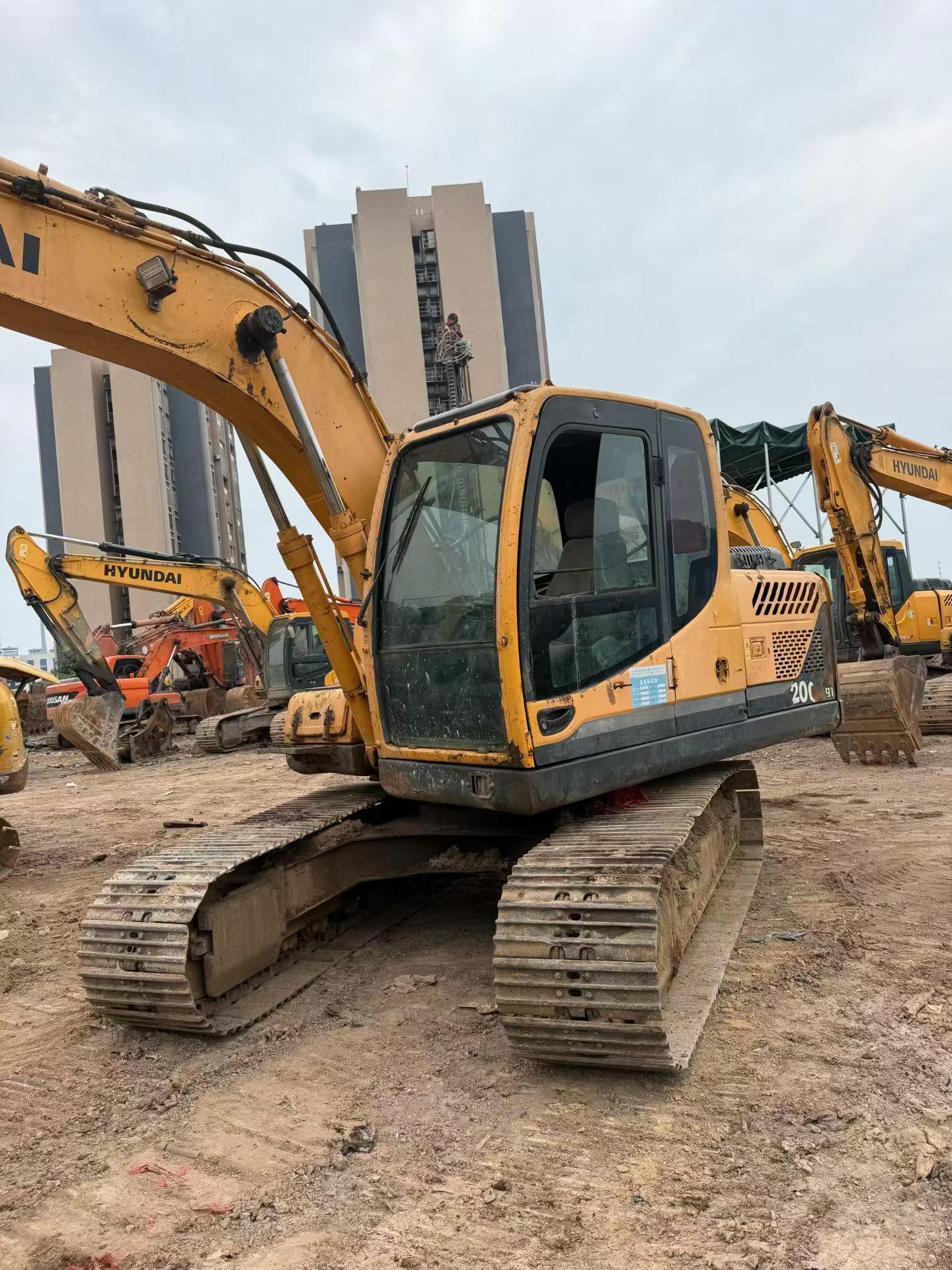 Buy Hyundai R150-7 Used Excavator / 4