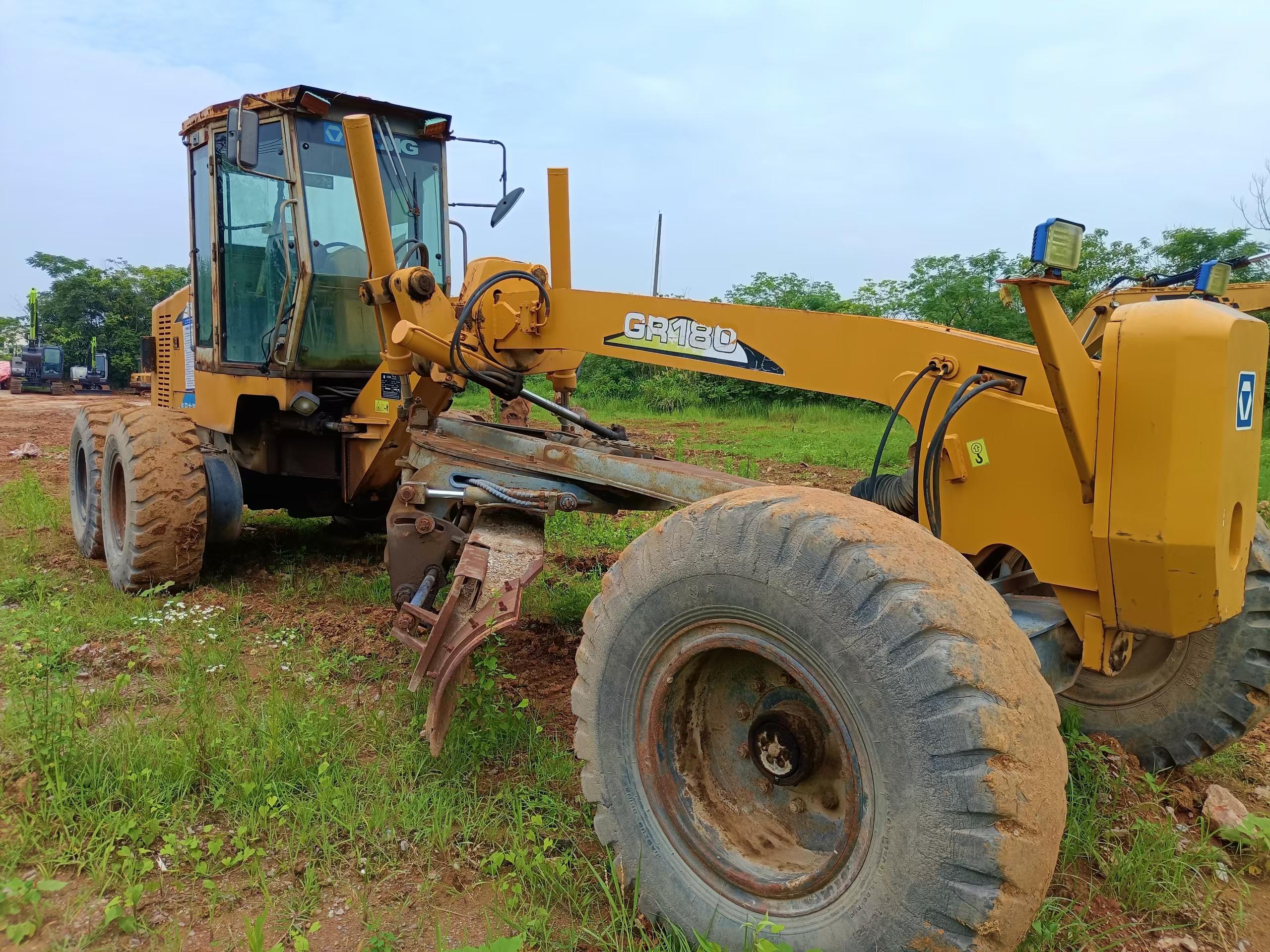Buy XCMG LW180K Used Excavator / 3