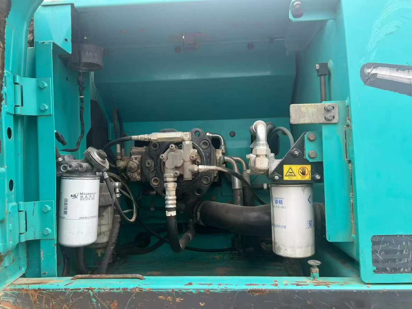 Buy Kobelco SK200-2 Used Excavator / 6