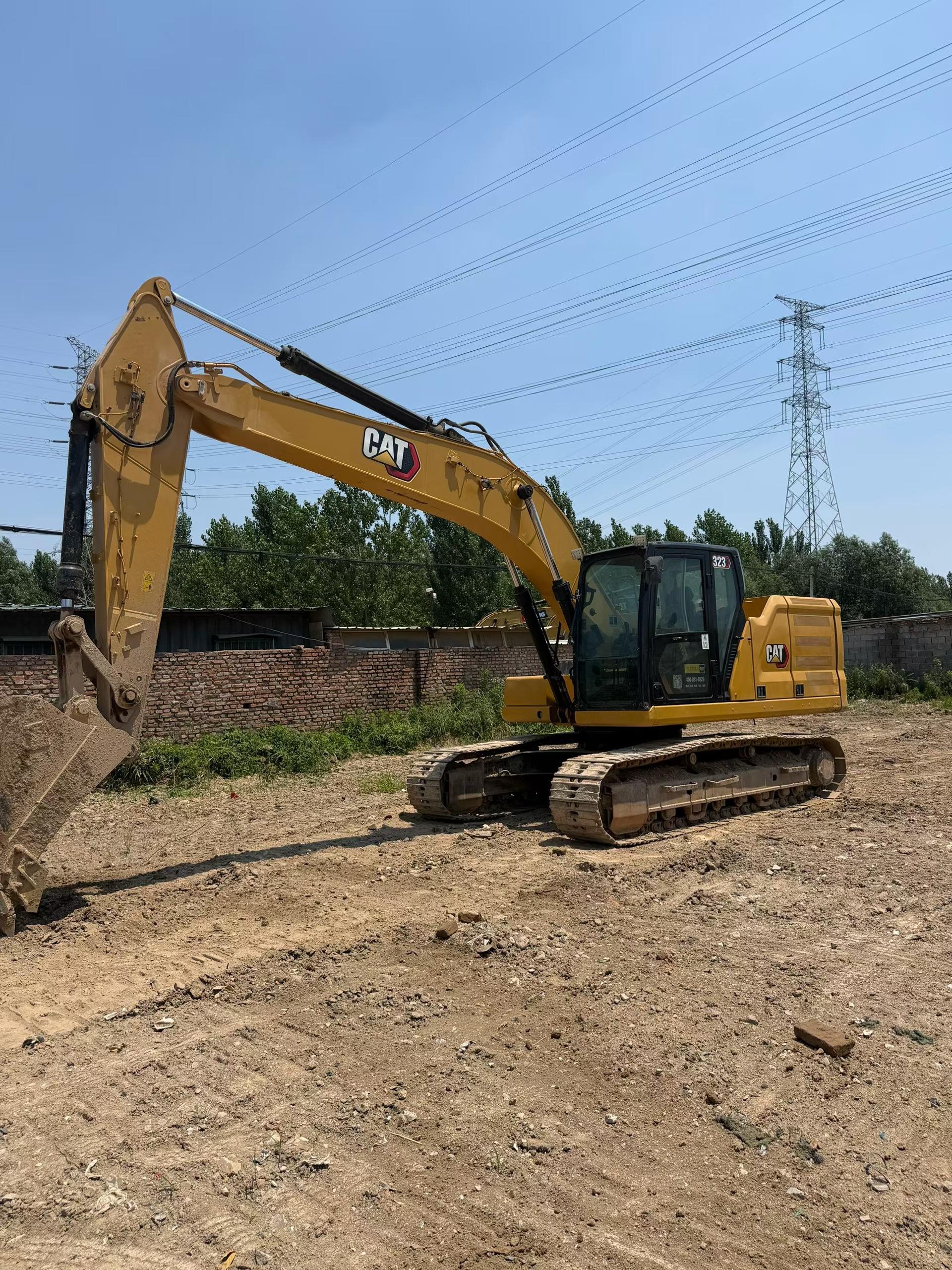 Buy Caterpillar 323 Used Excavator / 7