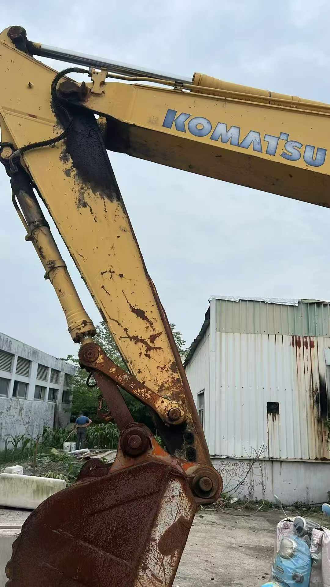 Buy Komatsu HB215LC-1 Used Excavator / 5