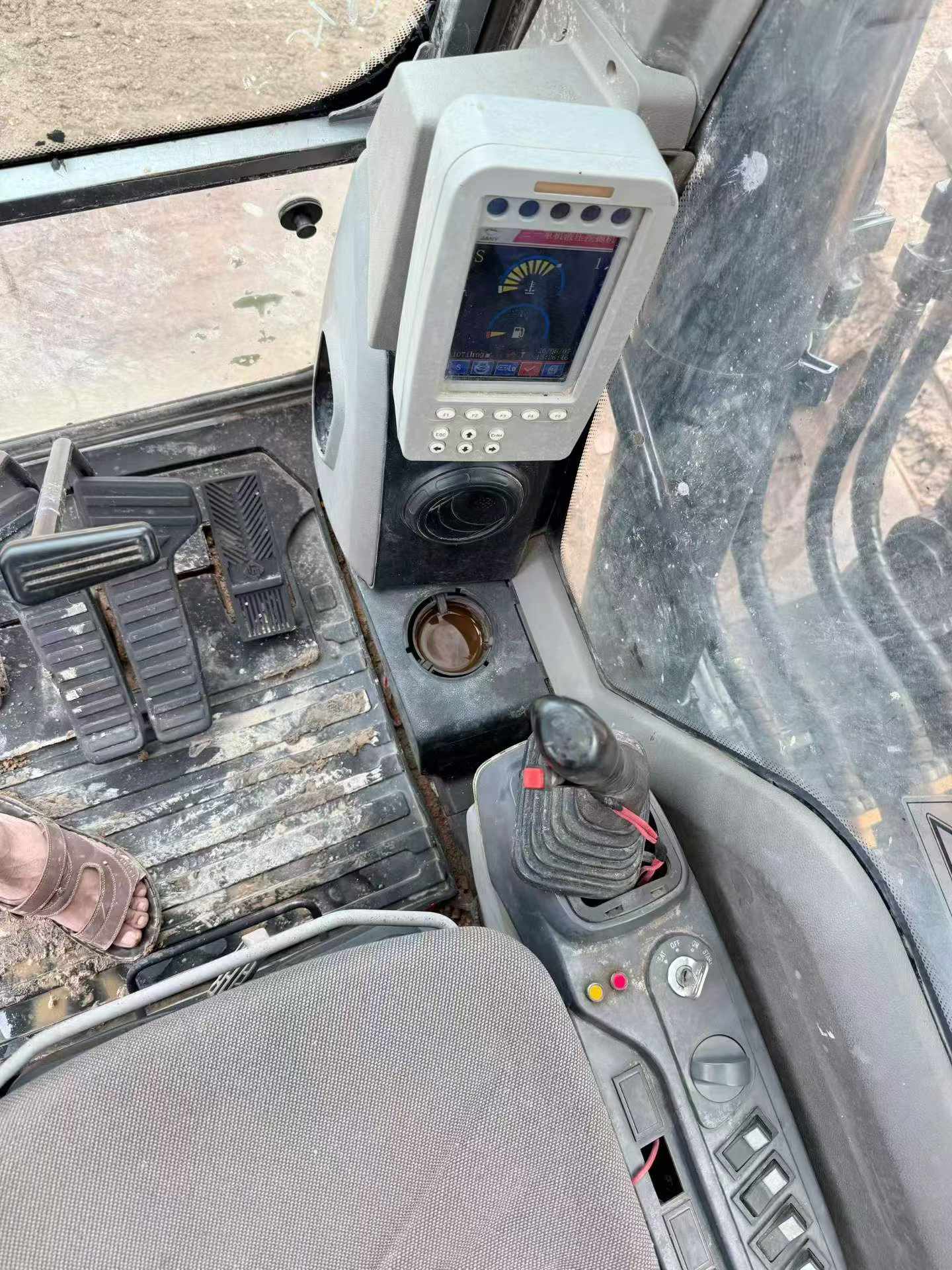 Buy Sany SY305C Used Excavator / 8
