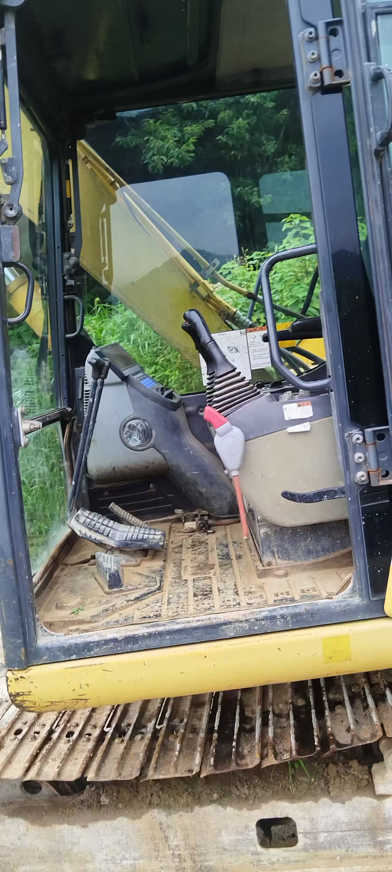 Buy Komatsu PC60 Used Excavator / 5