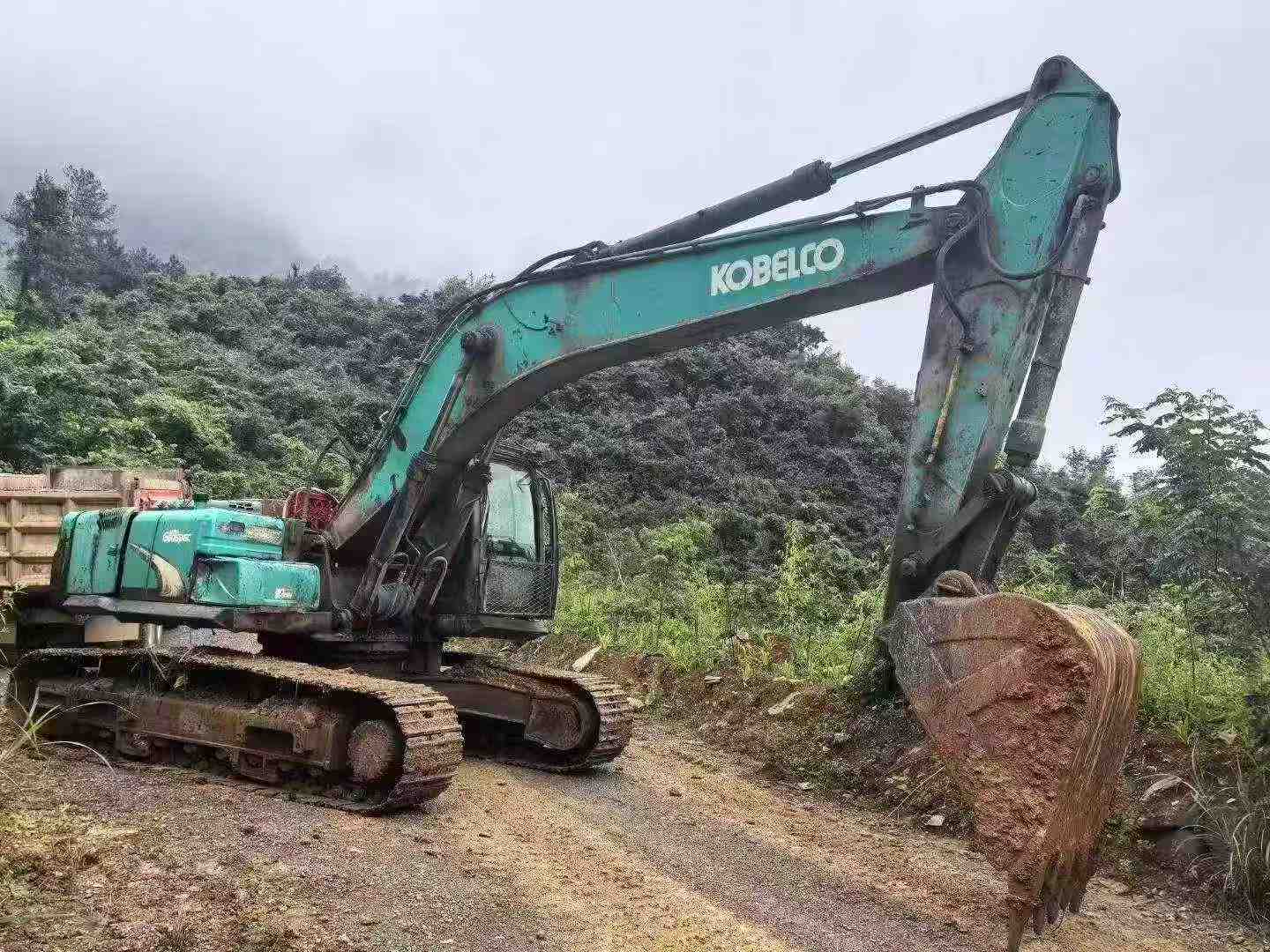 Buy Kobelco SK270D Used Excavator / 5