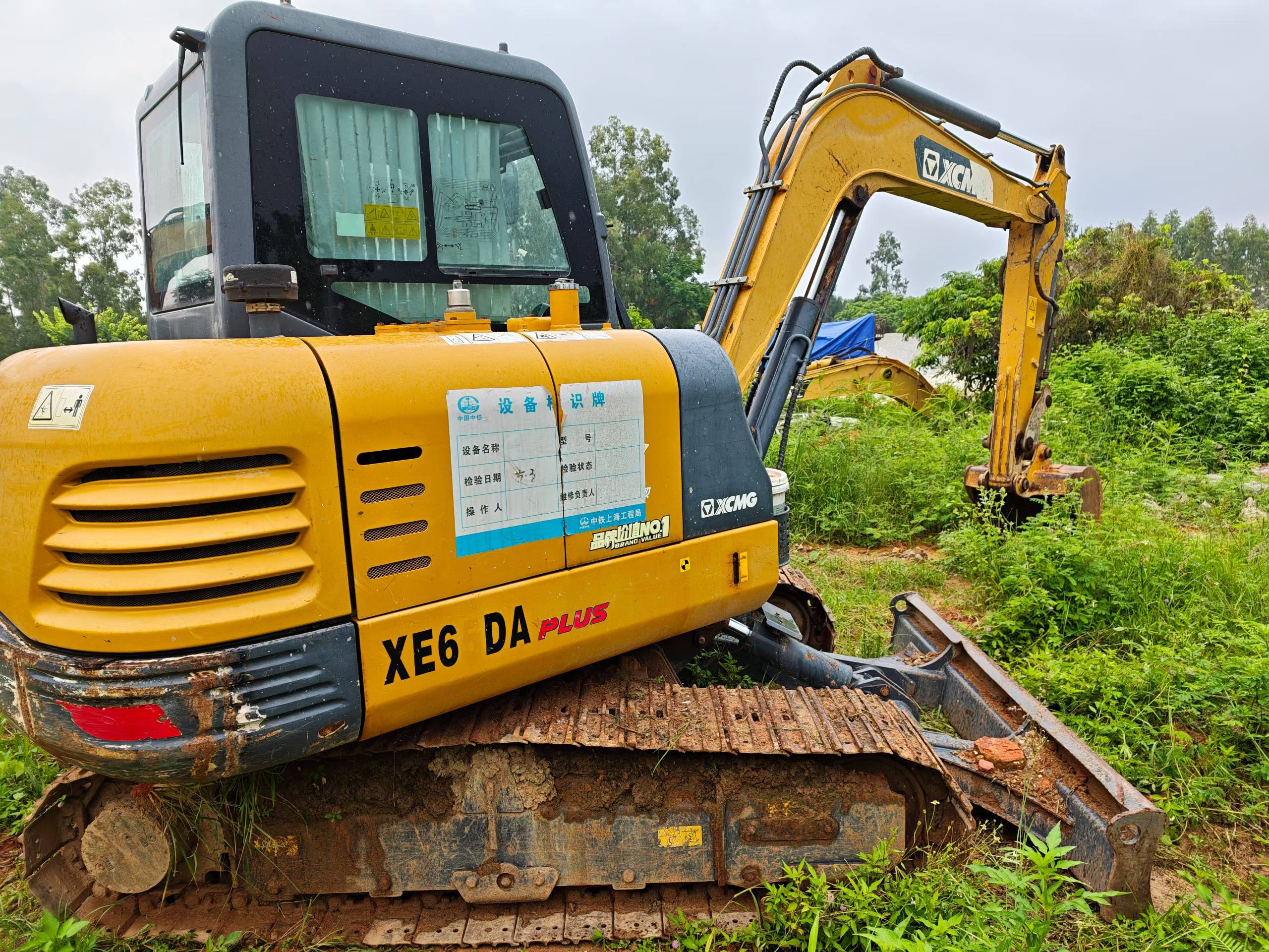Buy XCMG XE60 Used Excavator / 3