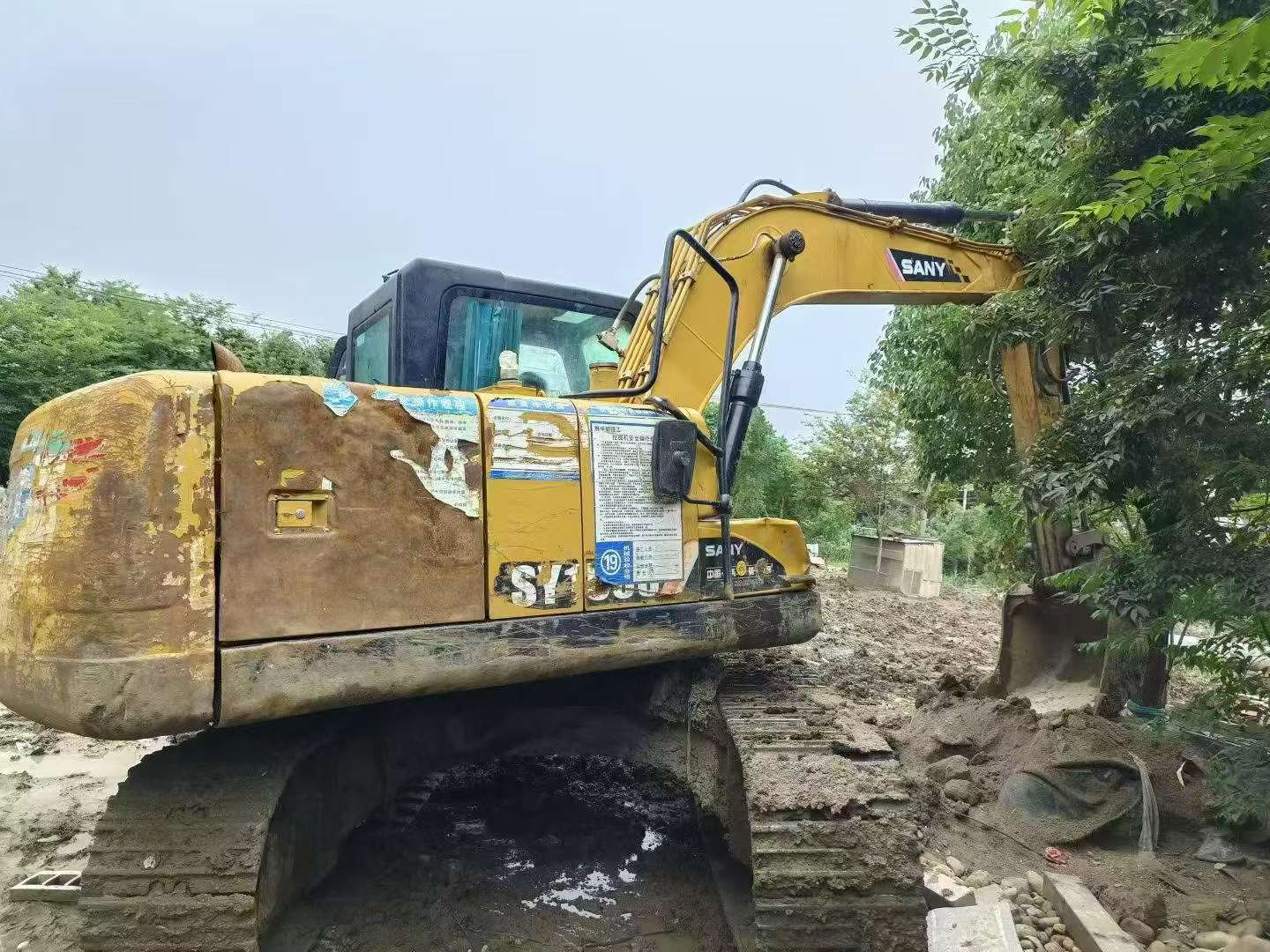 Buy Sany SY125C Used Excavator / 3