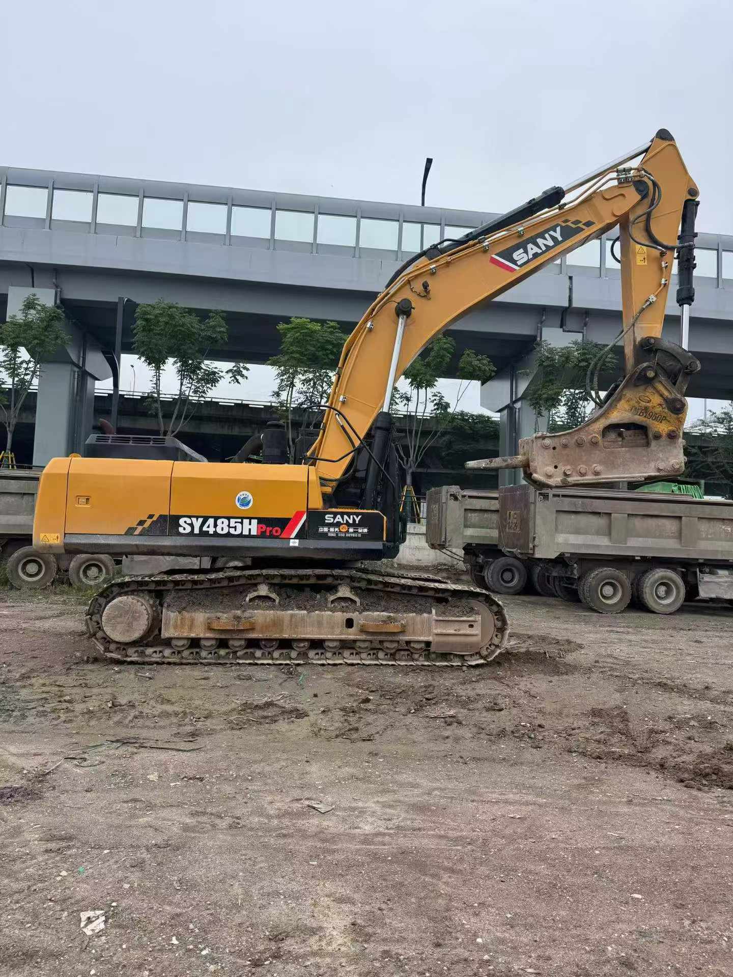 Buy Sany SY485C Used Excavator / 4