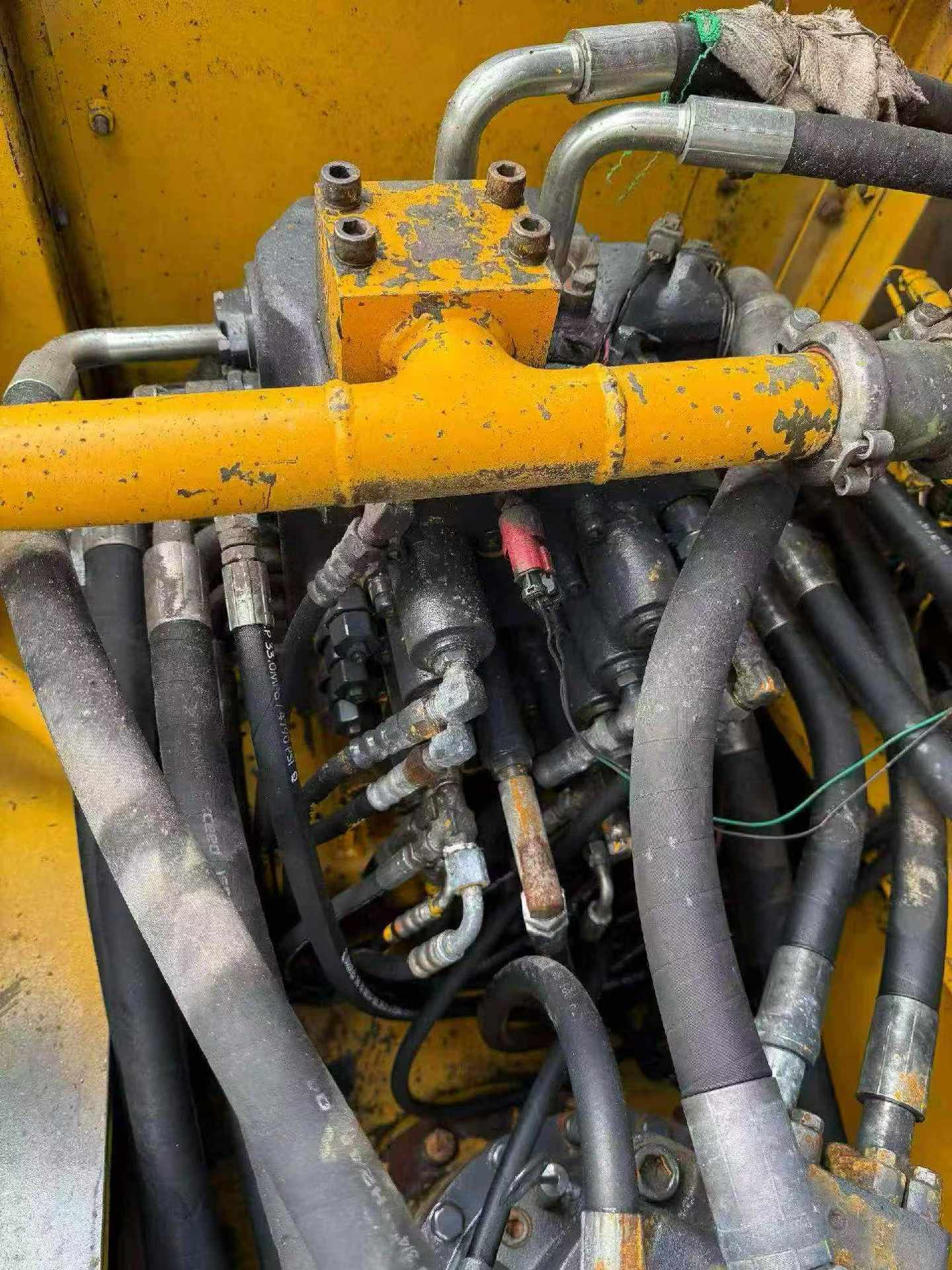 Buy Kato 820-3SP Used Excavator / 6
