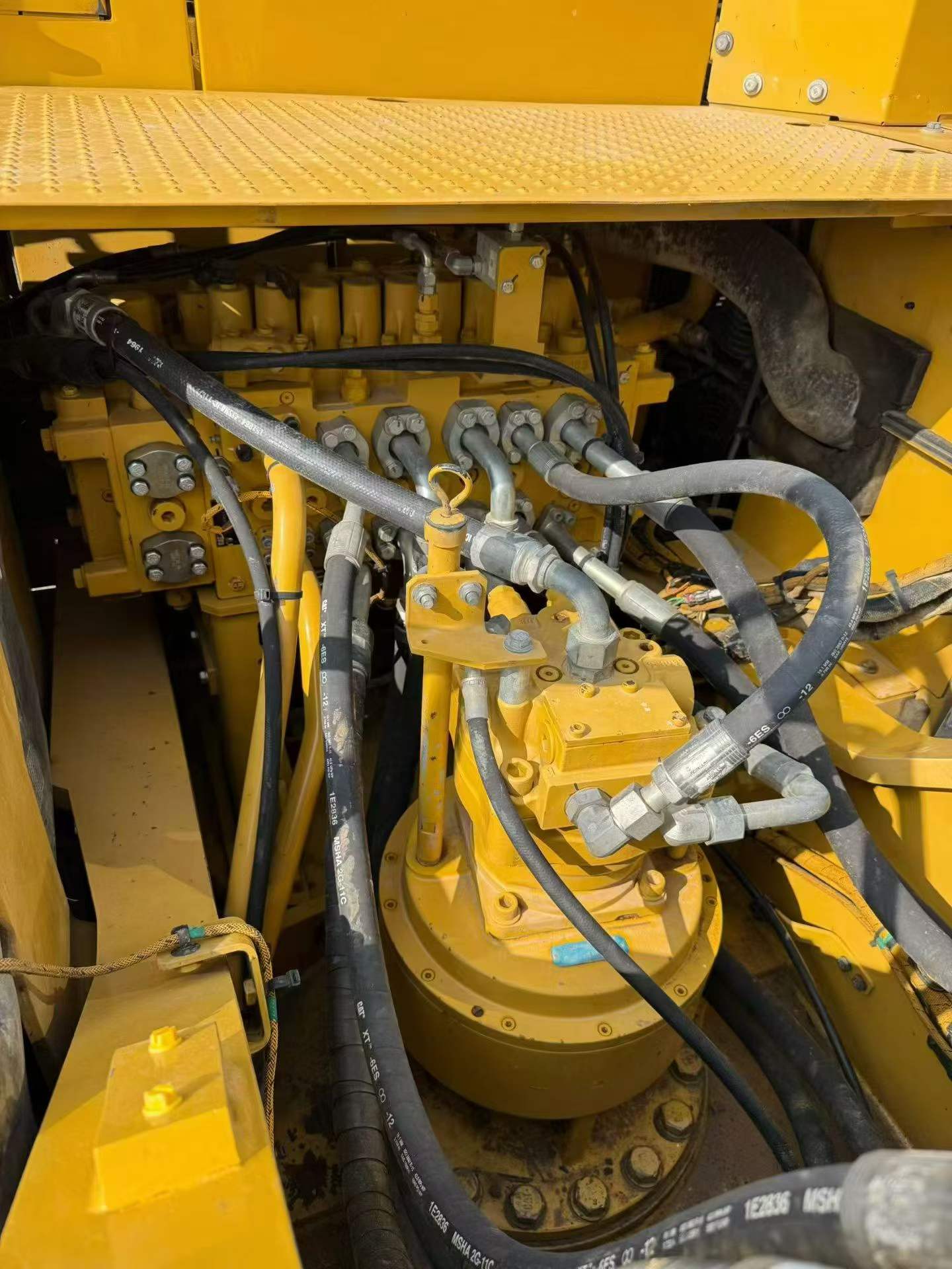 Buy Caterpillar 330B Used Excavator / 5