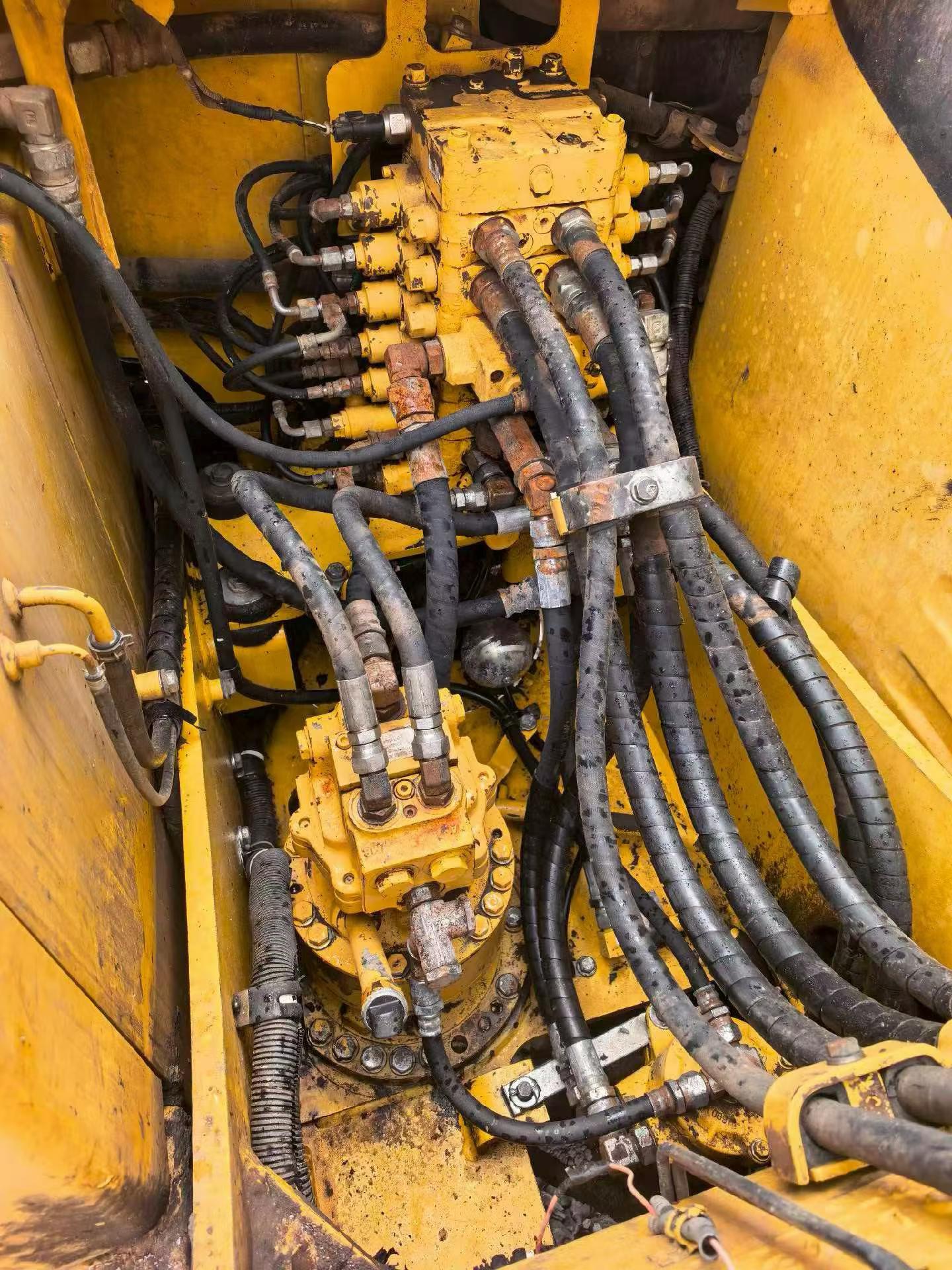 Buy Komatsu PC130-7 Used Excavator / 7