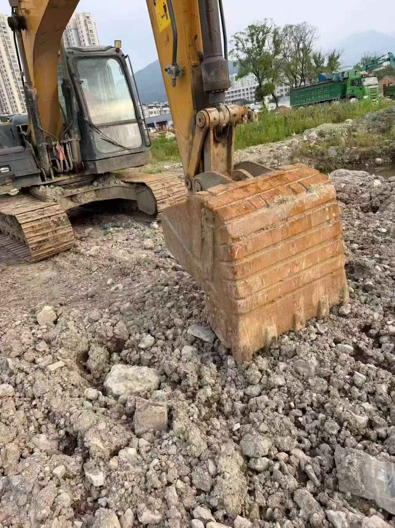 Buy XCMG XE150 Used Excavator / 4