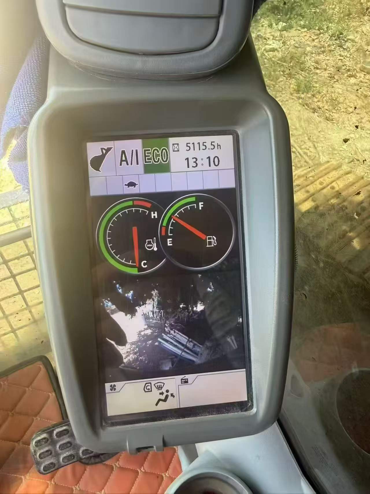 Buy Hitachi EX200 Used Excavator / 3