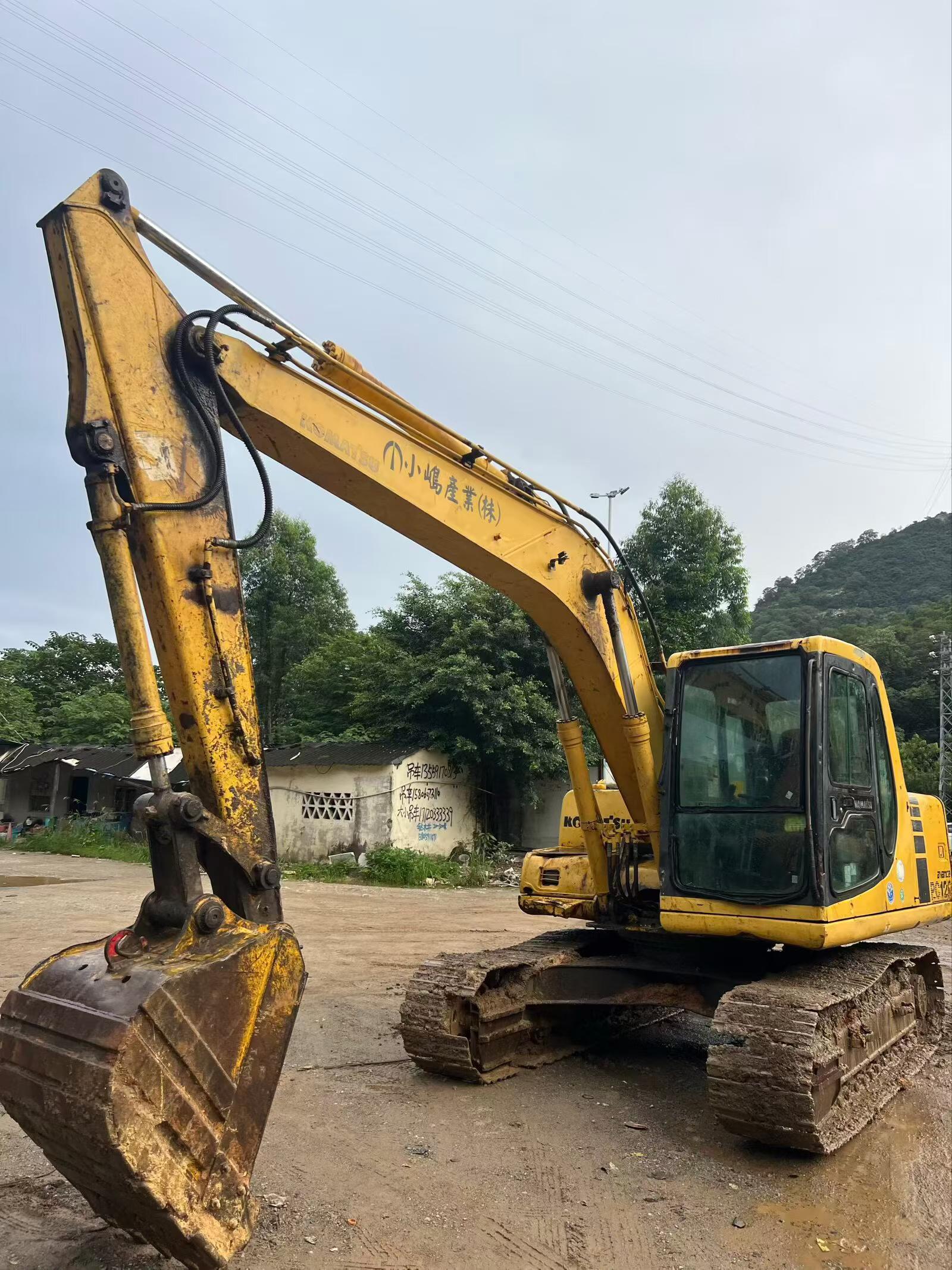 Buy Komatsu PC120-6E Used Excavator / 3