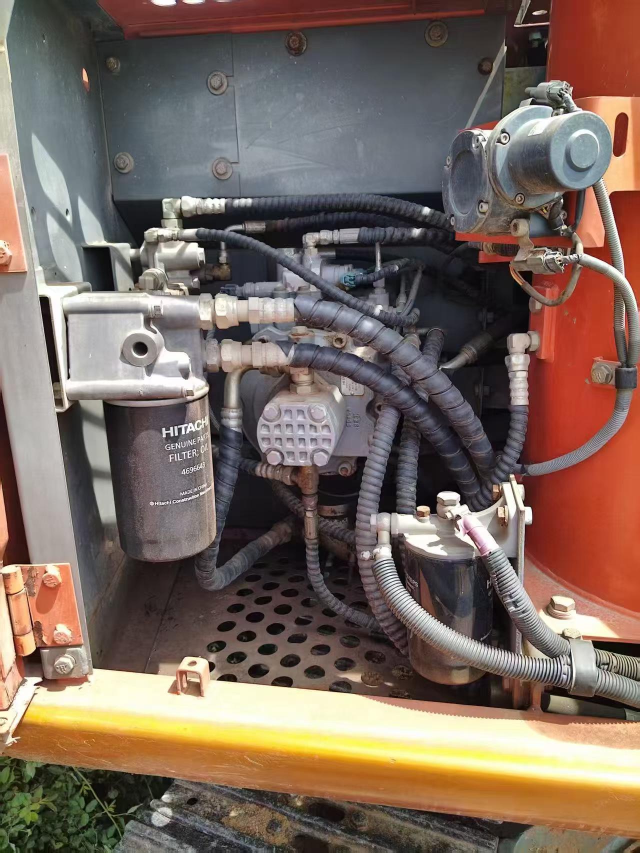 Buy Hitachi EX120-6 Used Excavator / 6