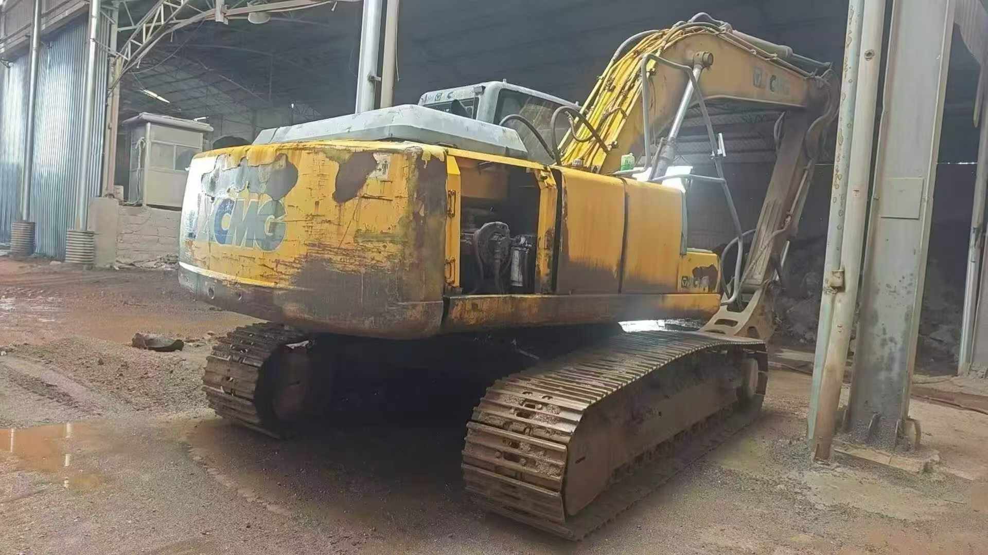 Buy XCMG XE215 Used Excavator / 2