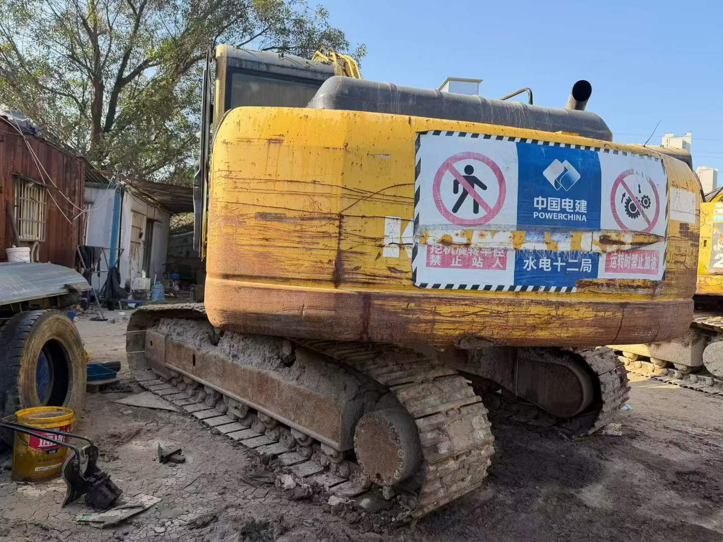 Buy Komatsu PC200-8 Used Excavator / 6