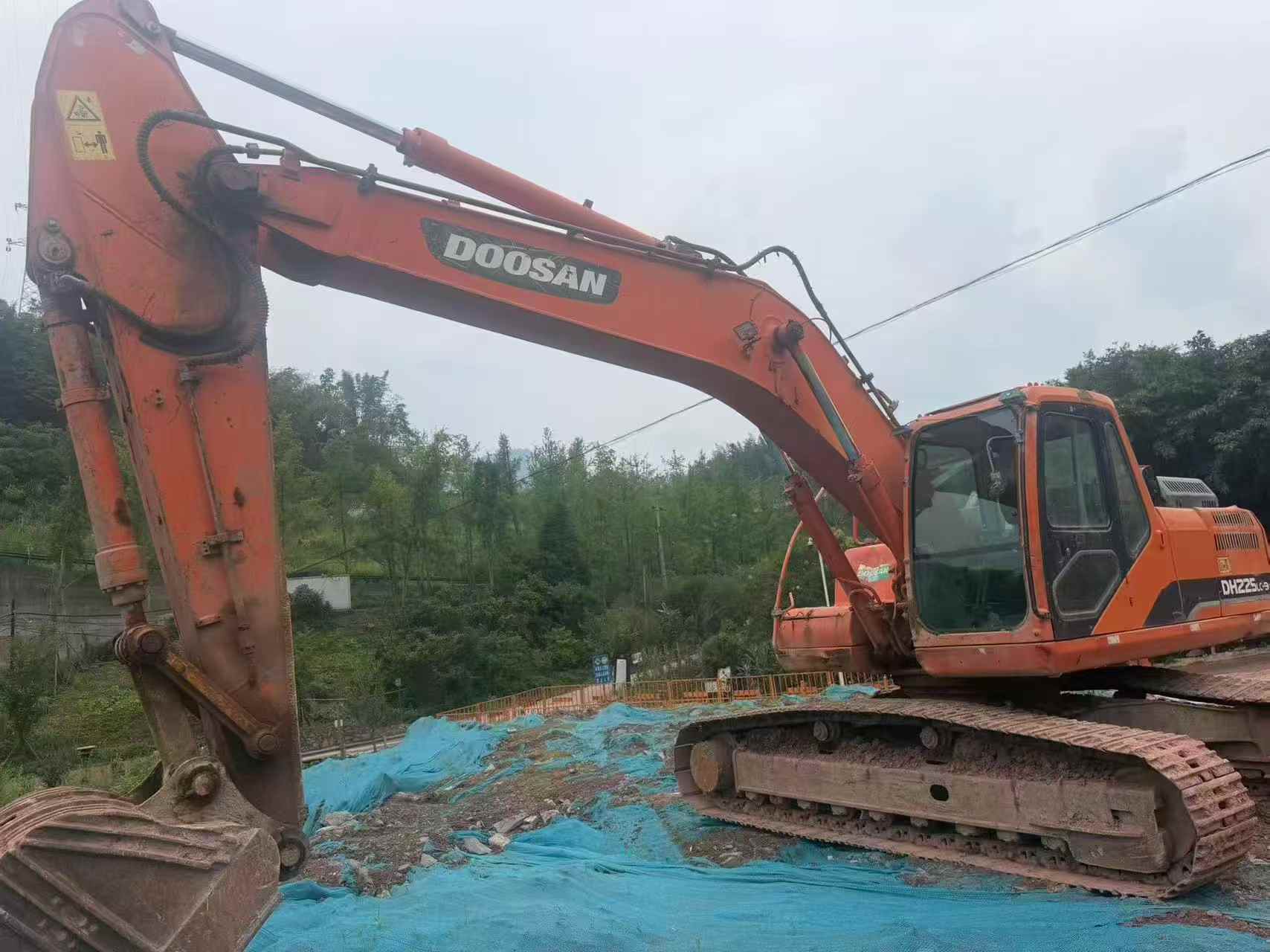 Buy Doosan S225 Used Excavator / 2