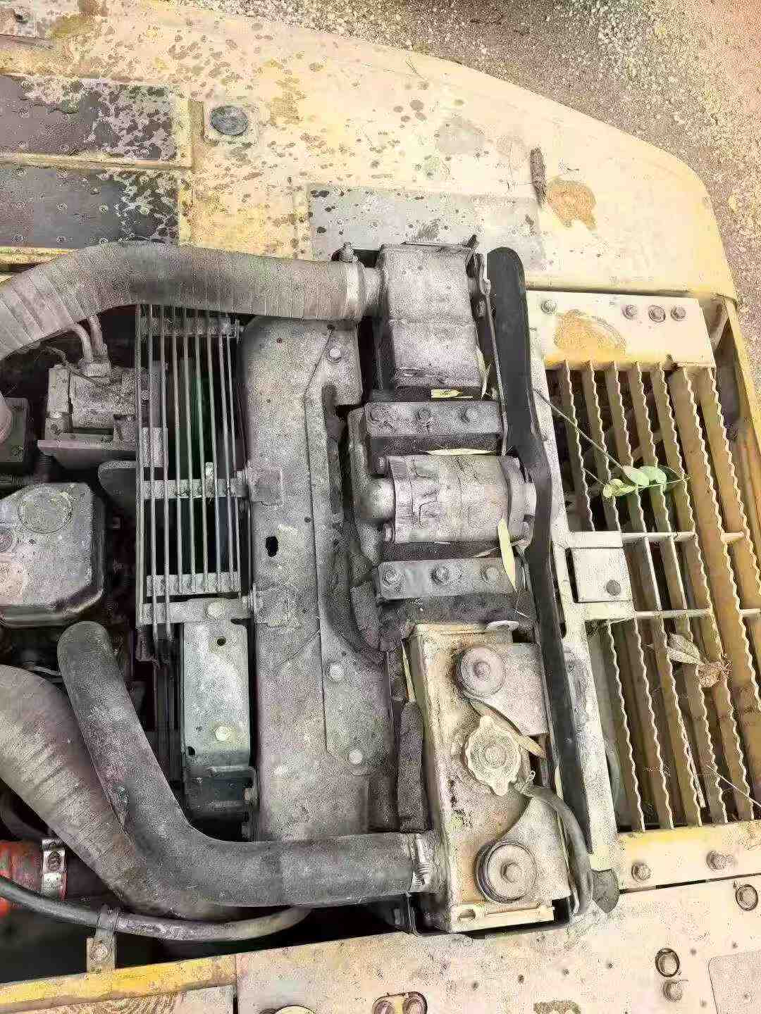 Buy Komatsu PC220-8 Used Excavator / 3