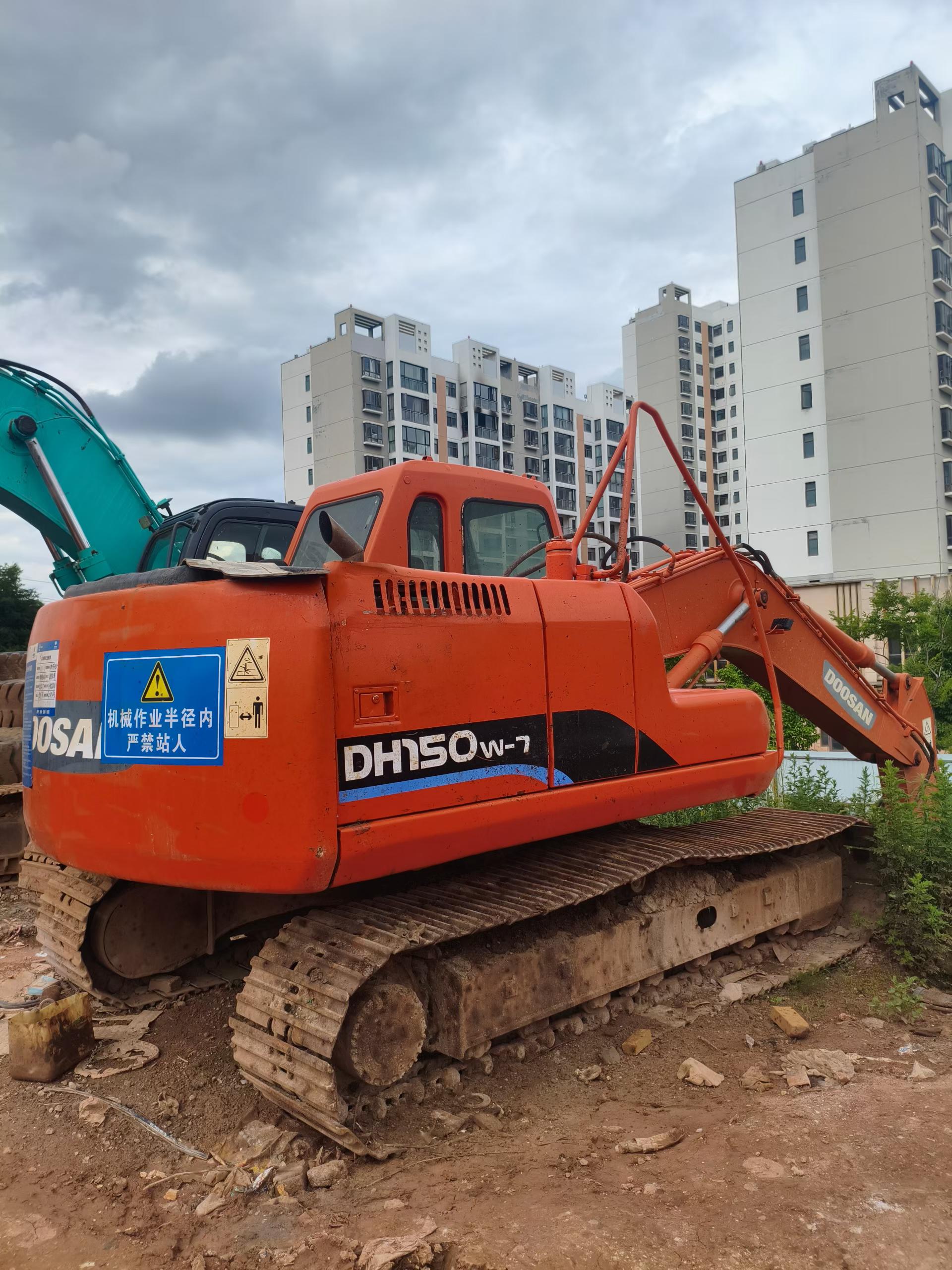 Buy Doosan DH150 Used Excavator / 5