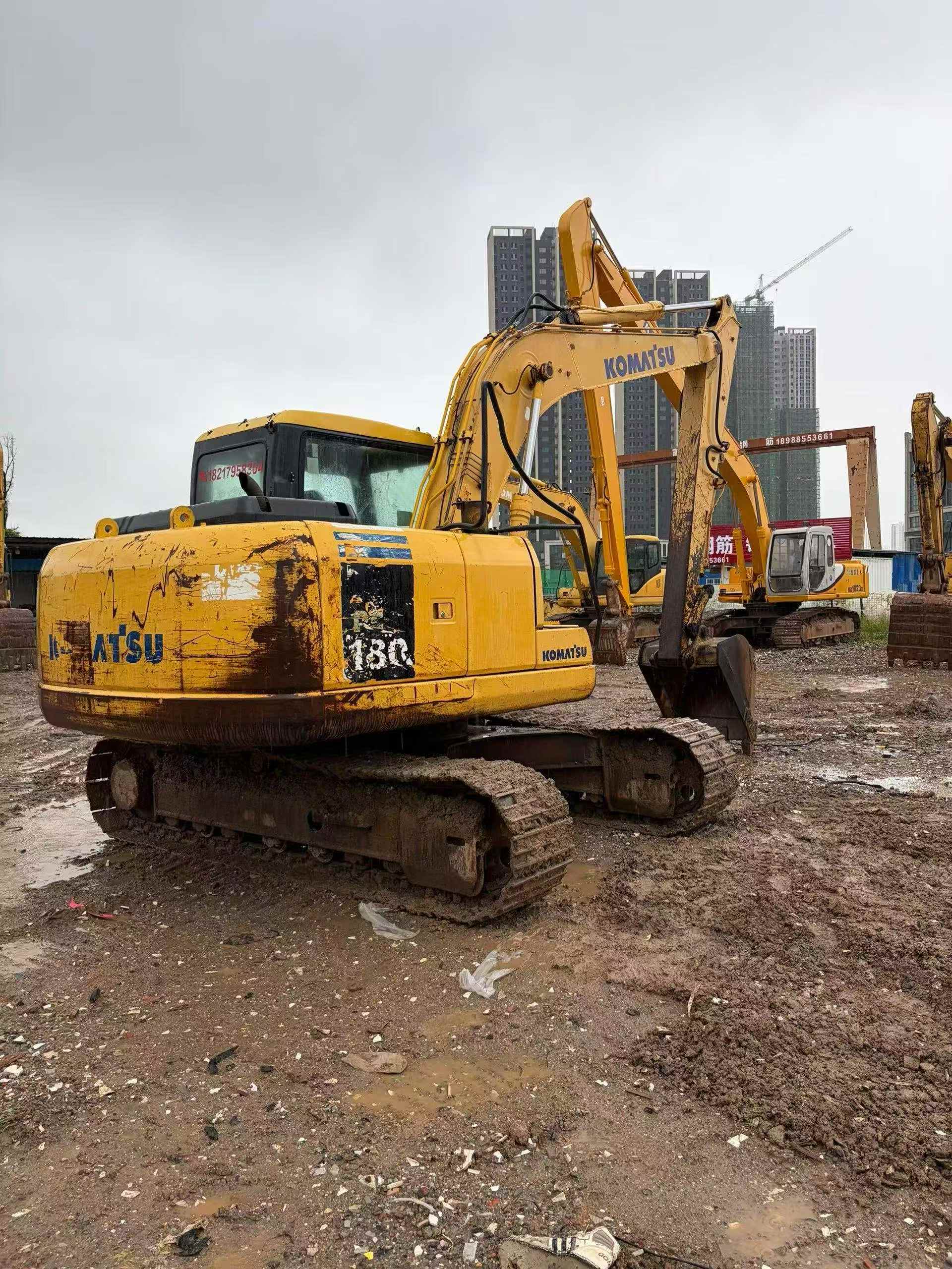 Buy Komatsu PC130 Used Excavator / 6
