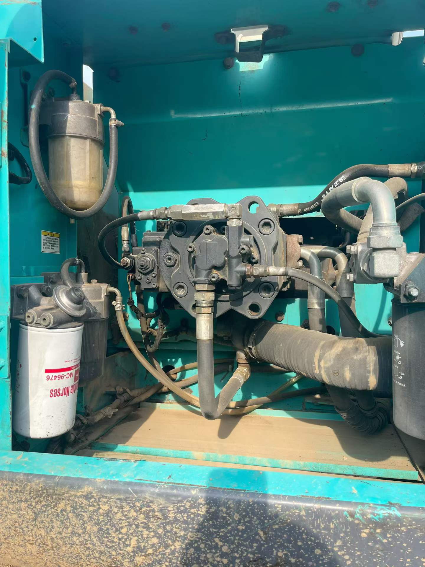 Buy Kobelco SK200 Used Excavator / 7