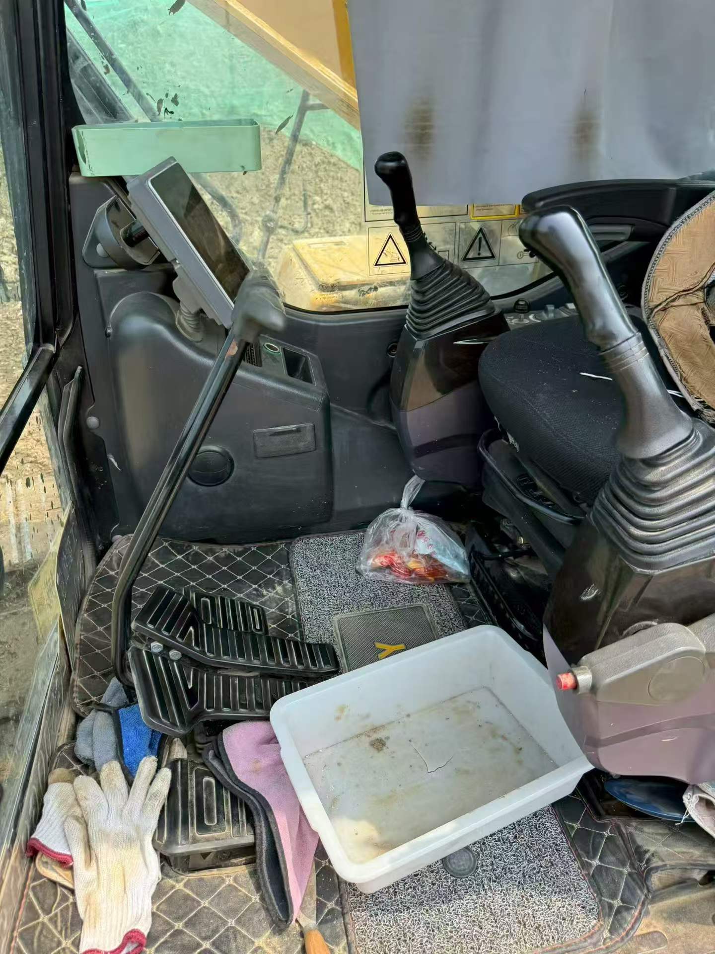 Buy Sany SY205C Used Excavator / 5