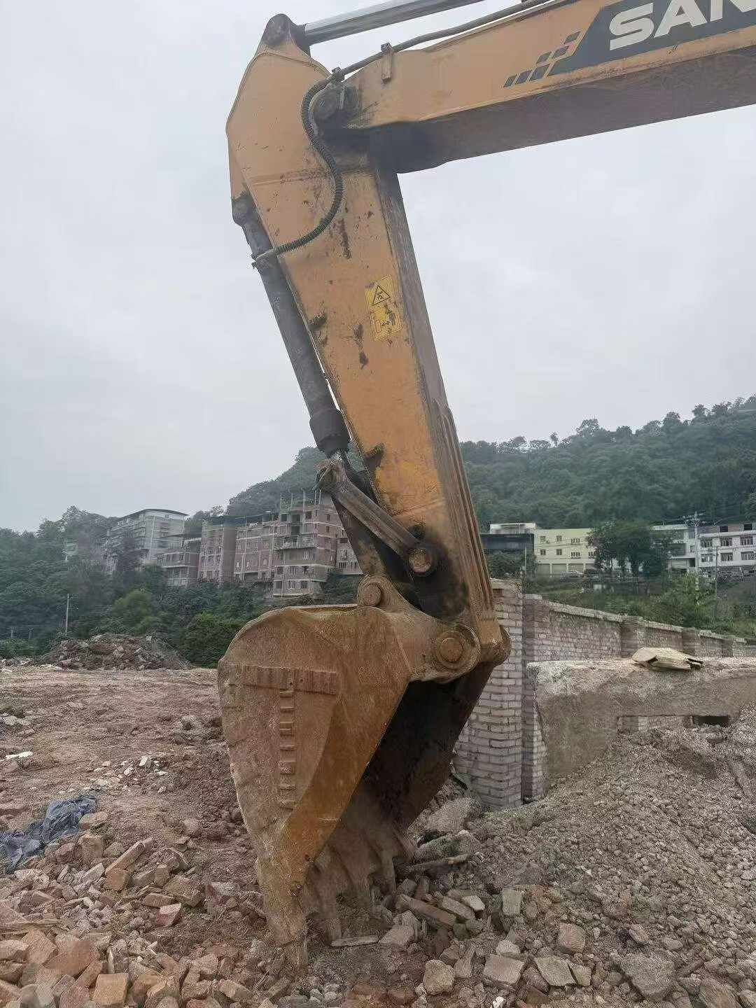 Buy Sany SY305C Used Excavator / 8