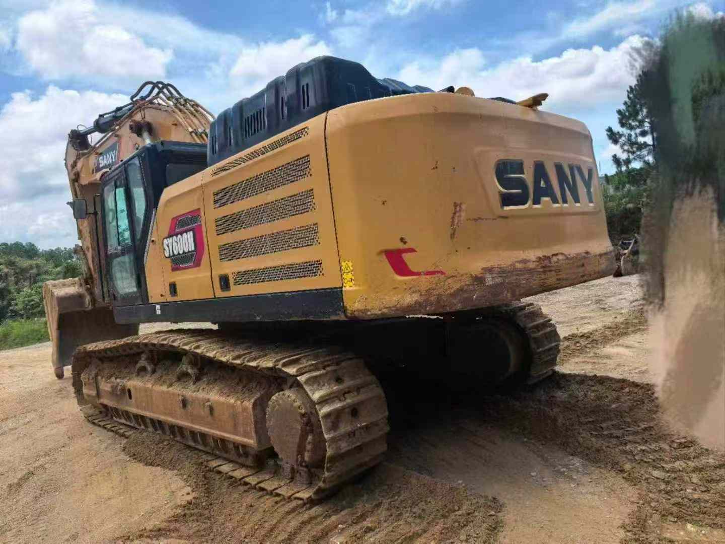 Buy Sany SY600HB Used Excavator / 3