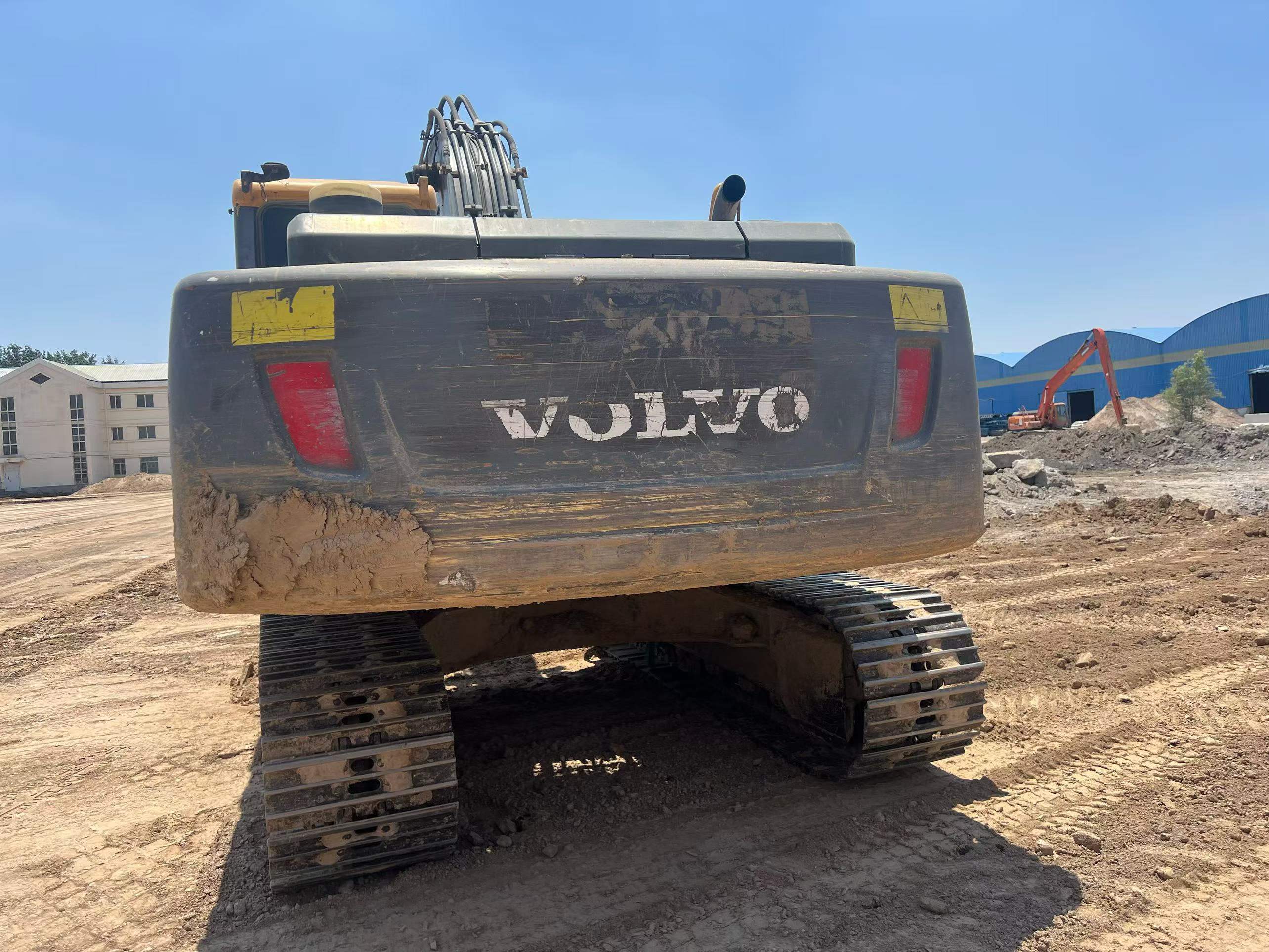 Buy Volvo EC200 Used Excavator / 9