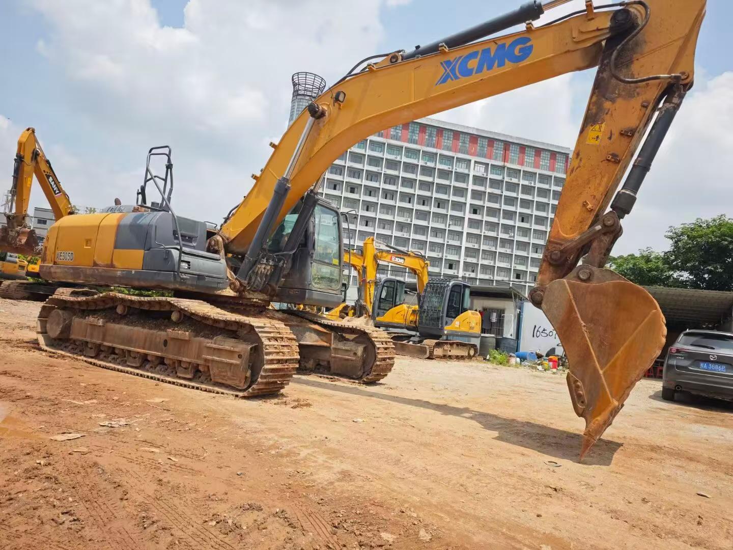 Buy XCMG XE305D Used Excavator / 3
