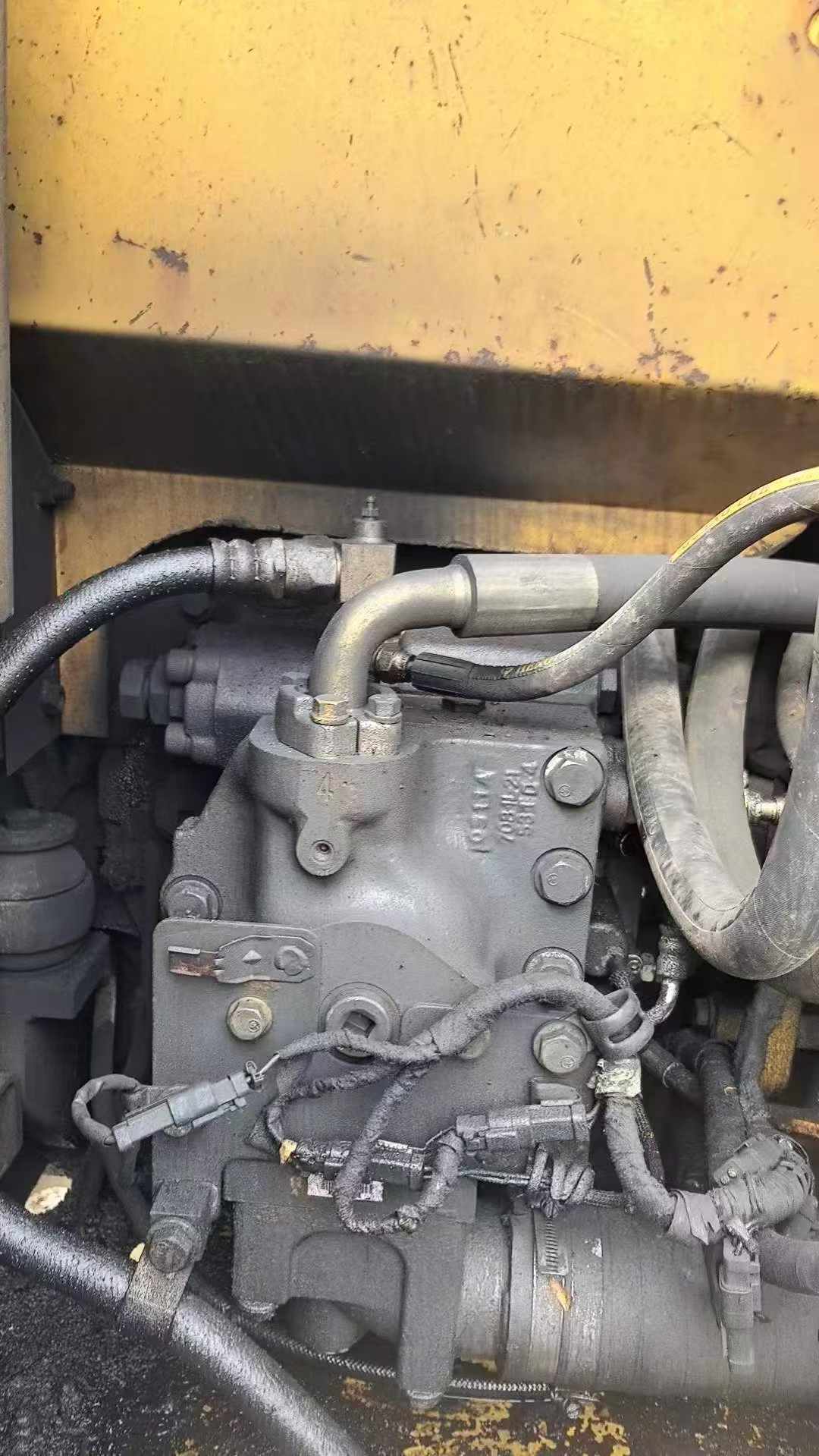 Buy Komatsu PC130-7 Used Excavator / 3