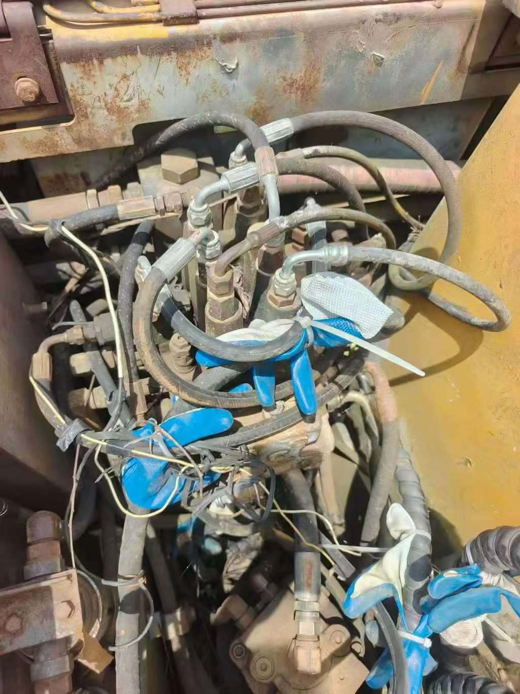 Buy Sumitomo SH60 Used Excavator / 4