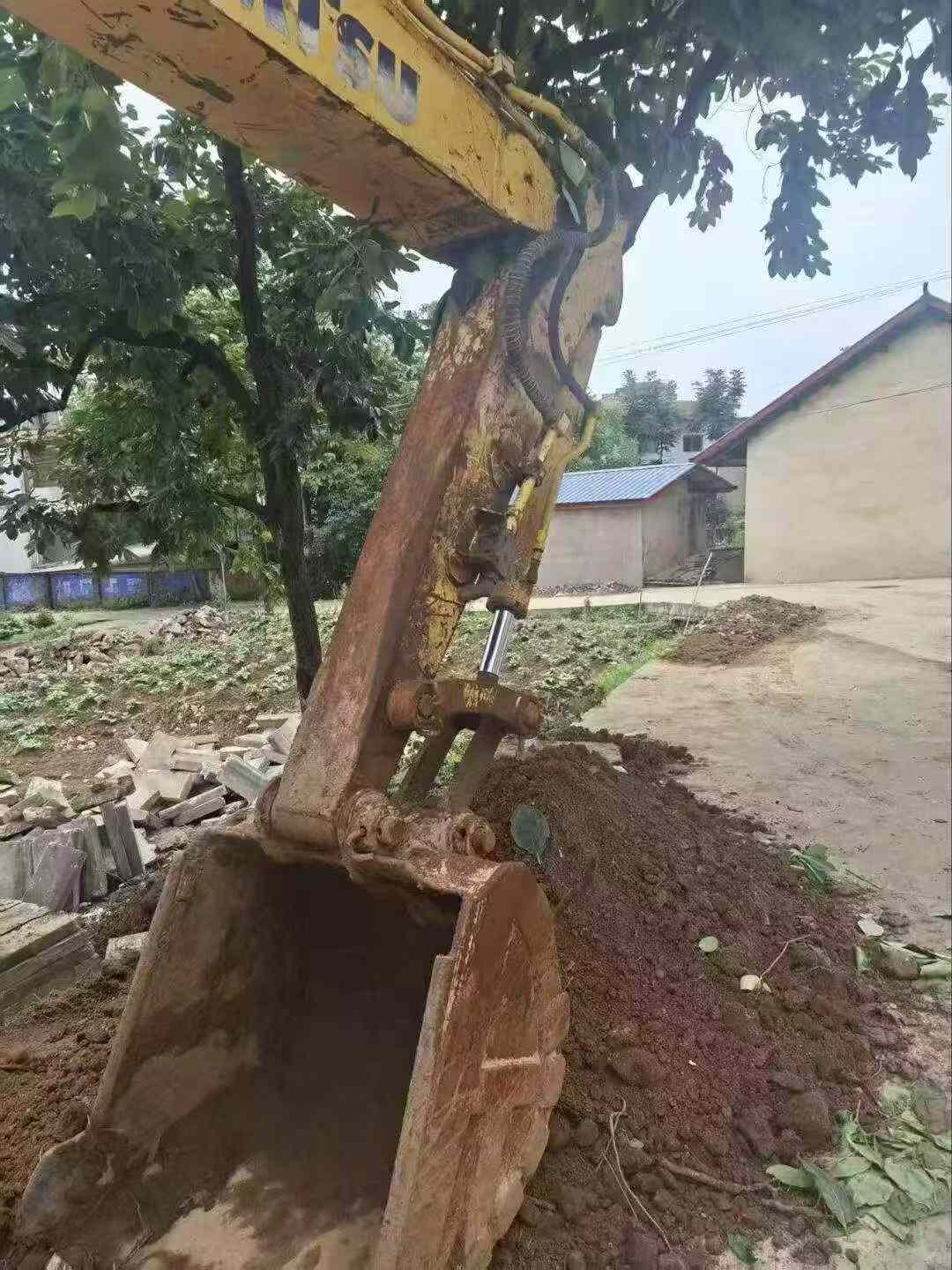 Buy Komatsu PC60 Used Excavator / 3