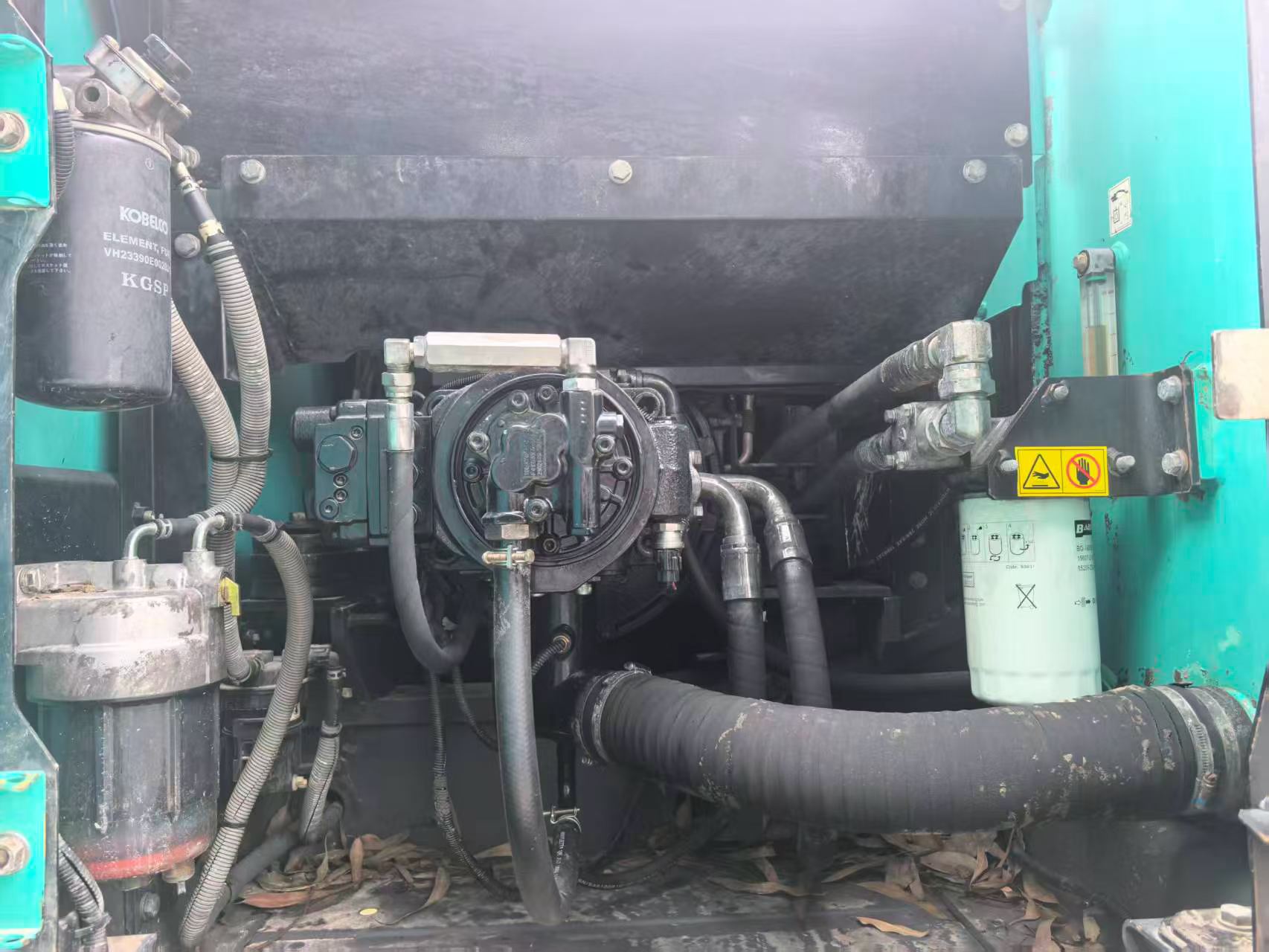 Buy Kobelco SK200-11 Used Excavator / 5