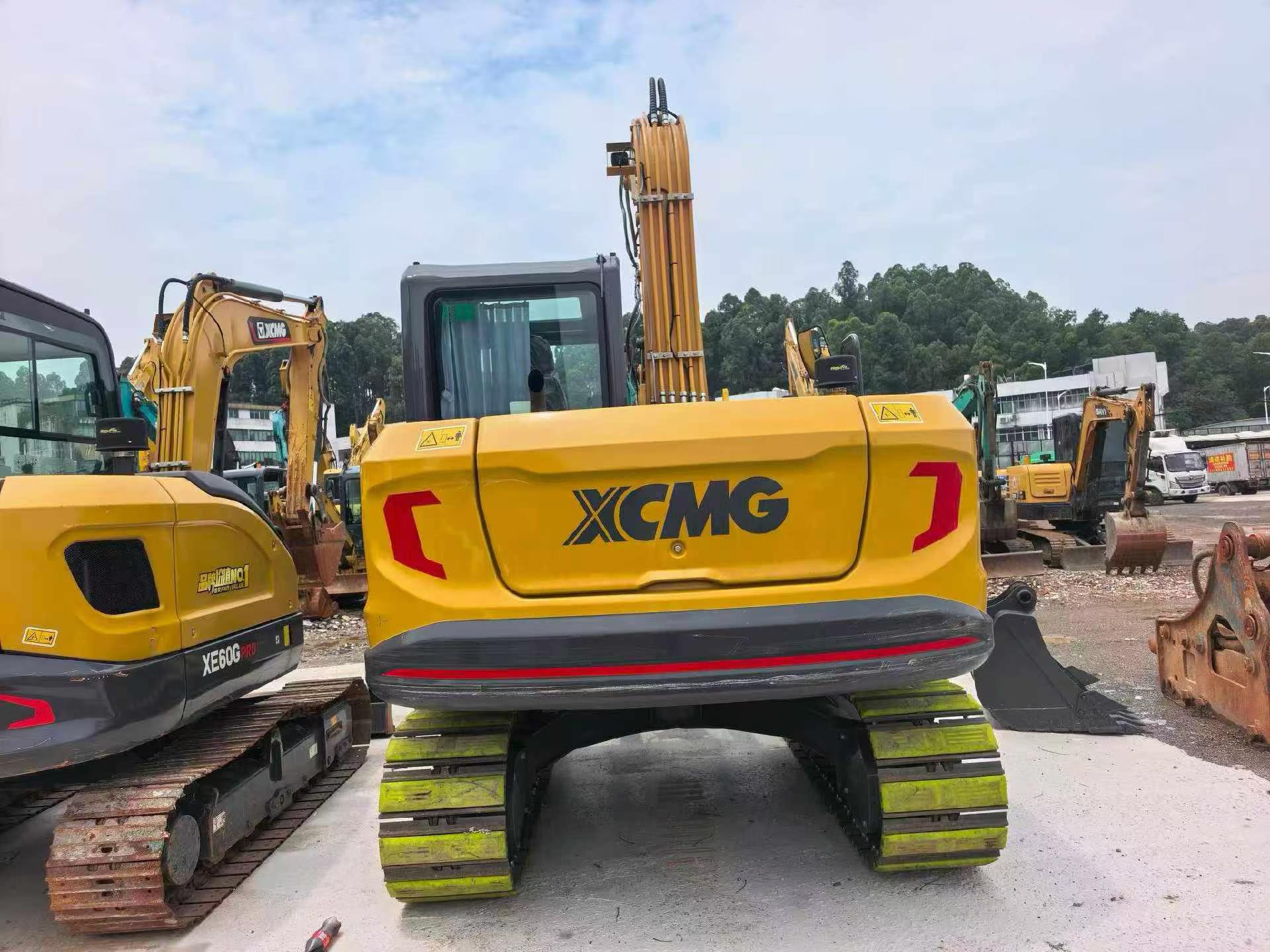 Buy XCMG XE75C Used Excavator / 2