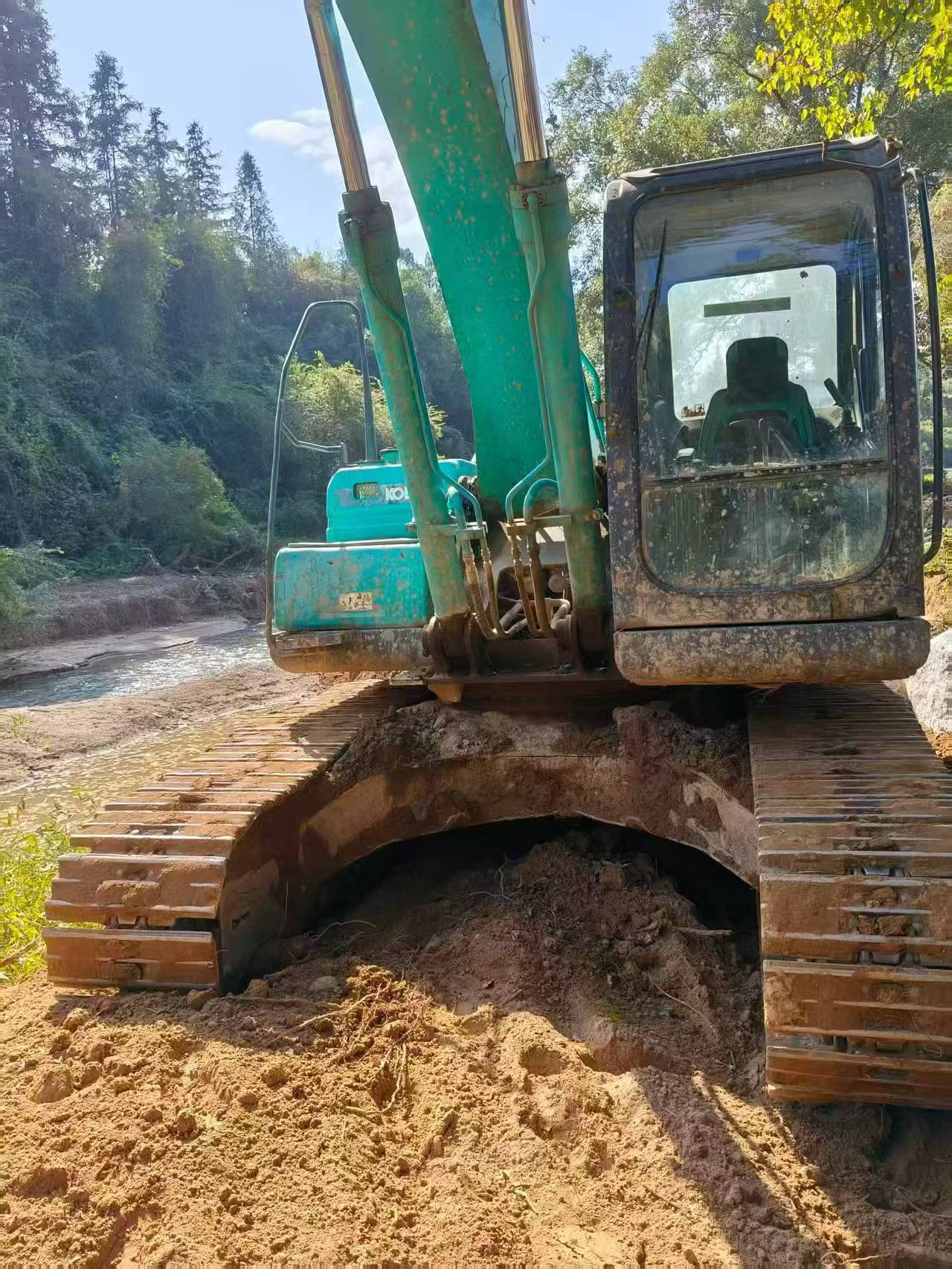 Buy Komatsu PC210 Used Excavator / 5