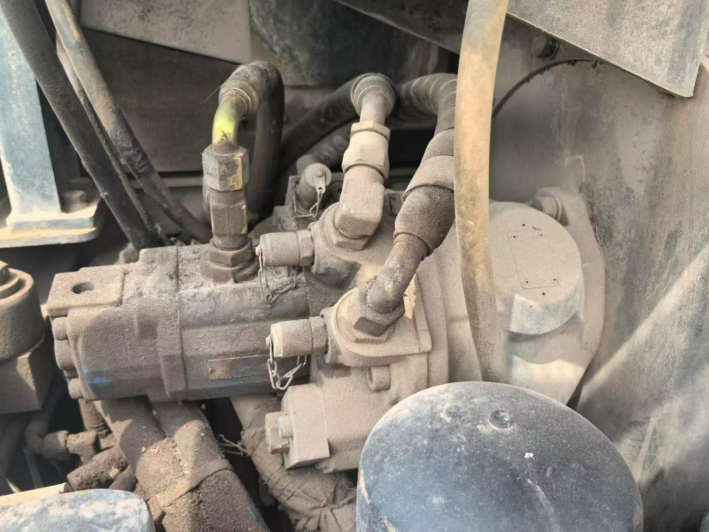 Buy Hyundai HX60 Used Excavator / 4