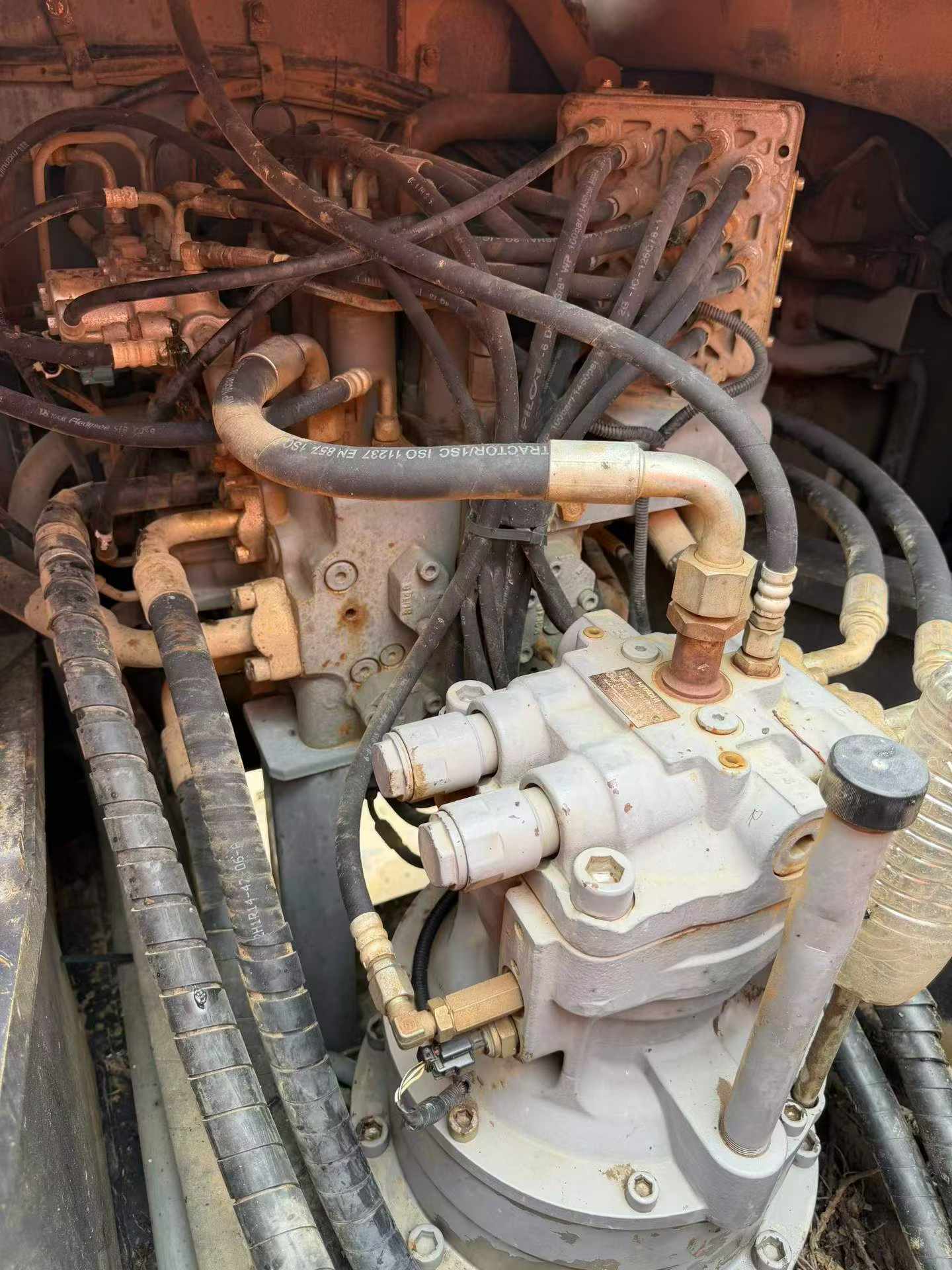 Buy Hitachi ZX200-5G Used Excavator / 5