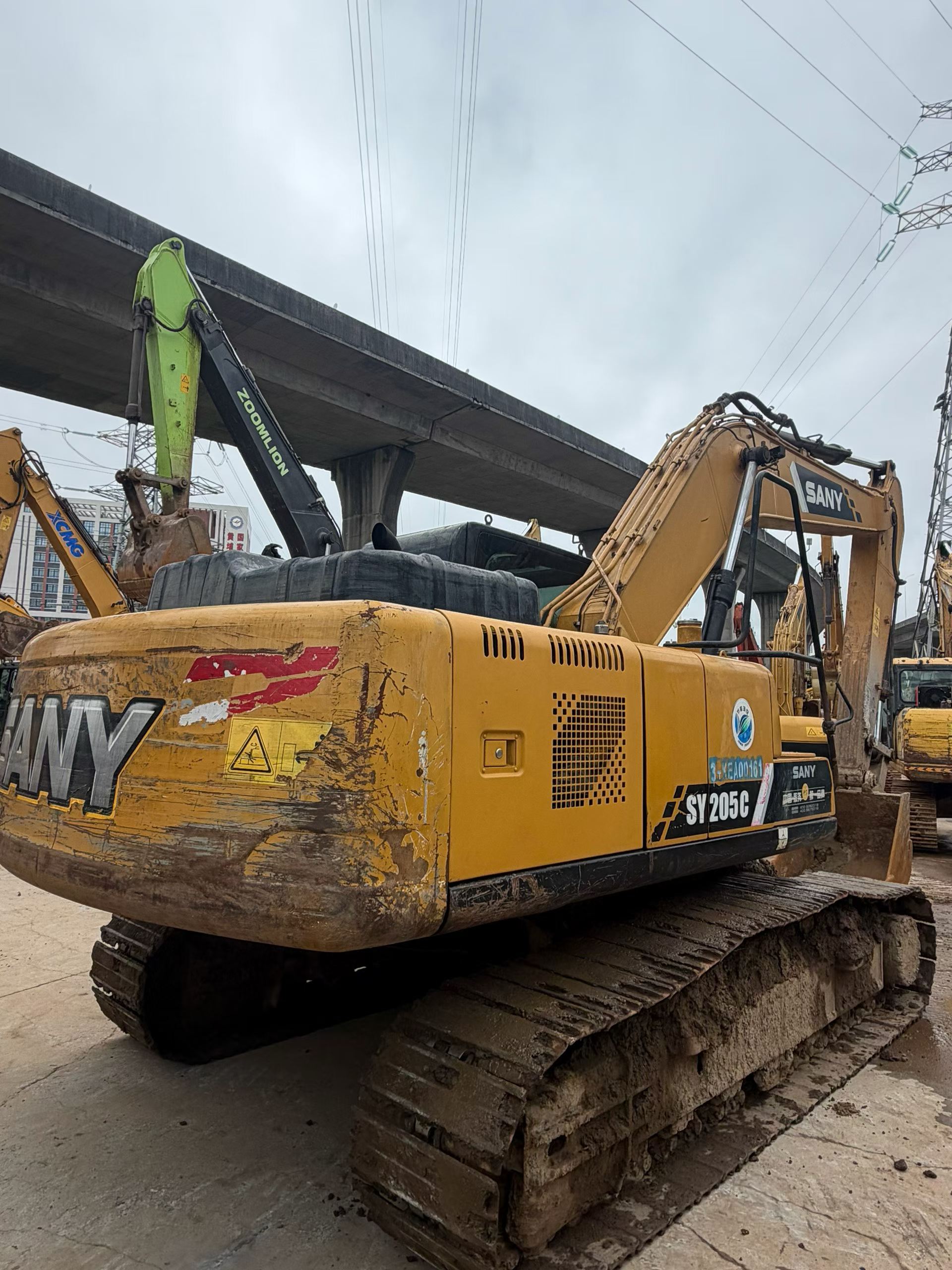 Buy Sany SY205C Used Excavator / 5