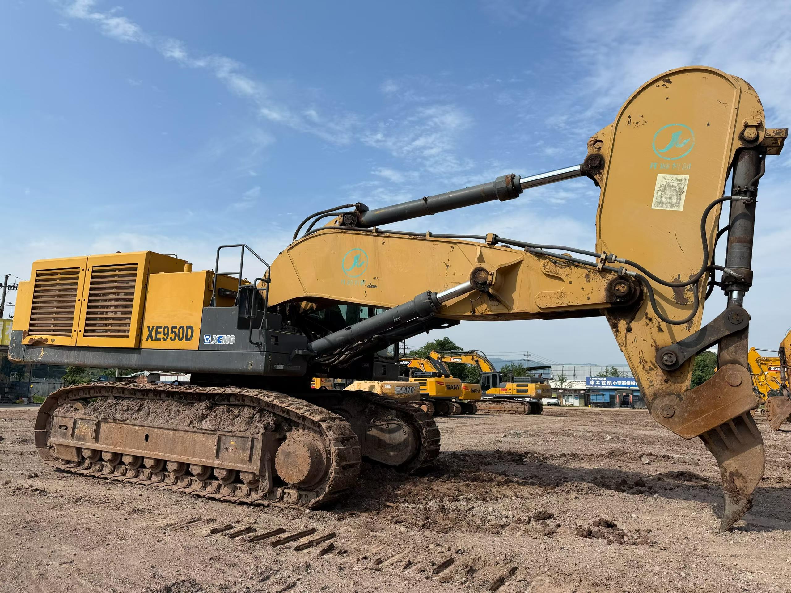 Buy XCMG XE900C Used Excavator / 4