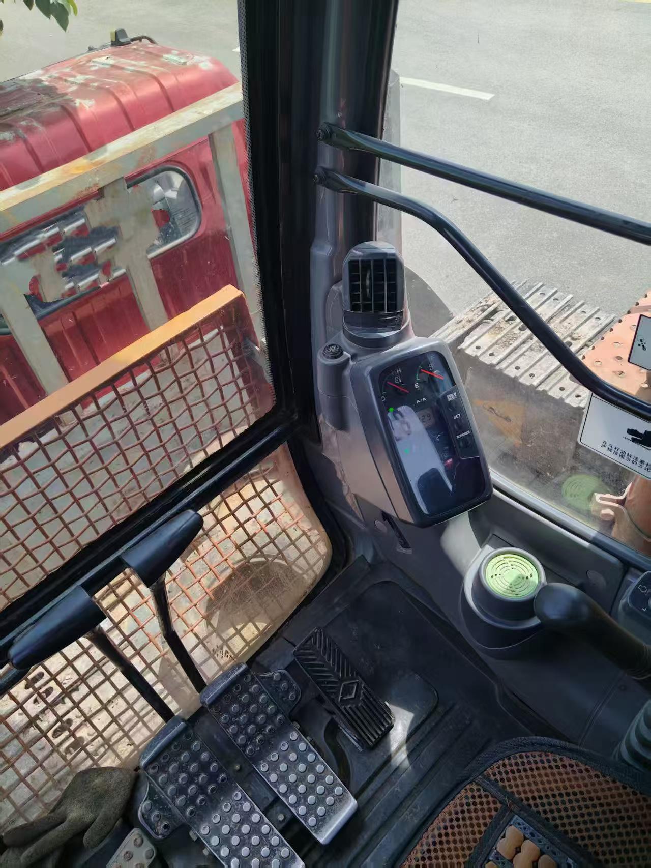 Buy Hitachi EX120-6 Used Excavator / 7
